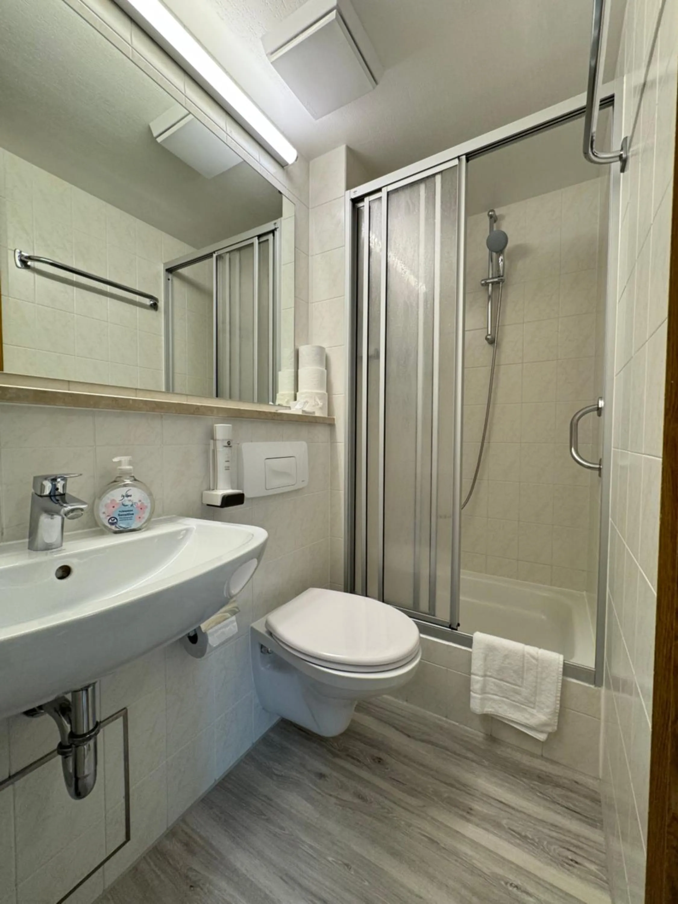 Toilet in Hotel Hasen Kaufbeuren Allgäu