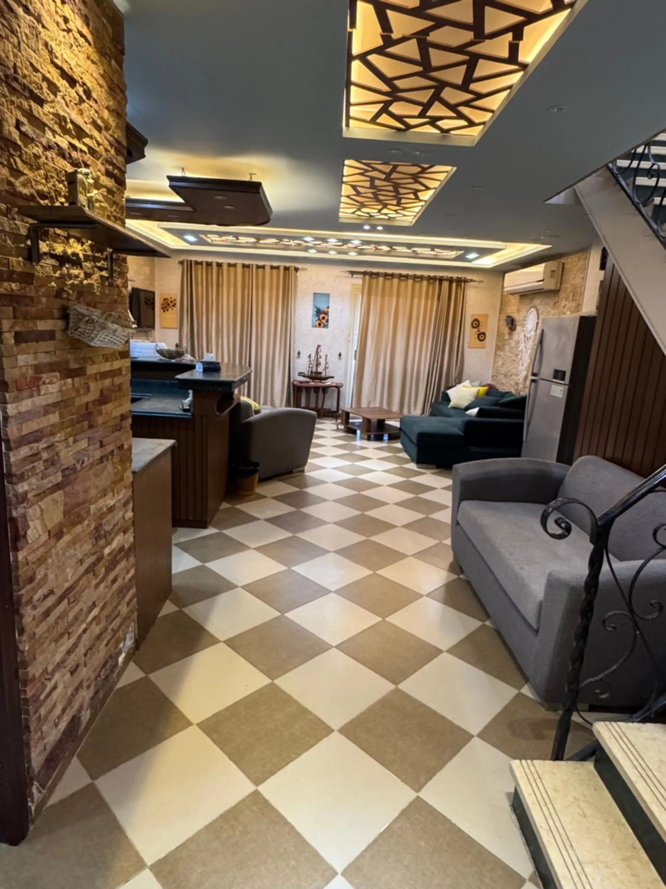 La Sirena Villa for Families only