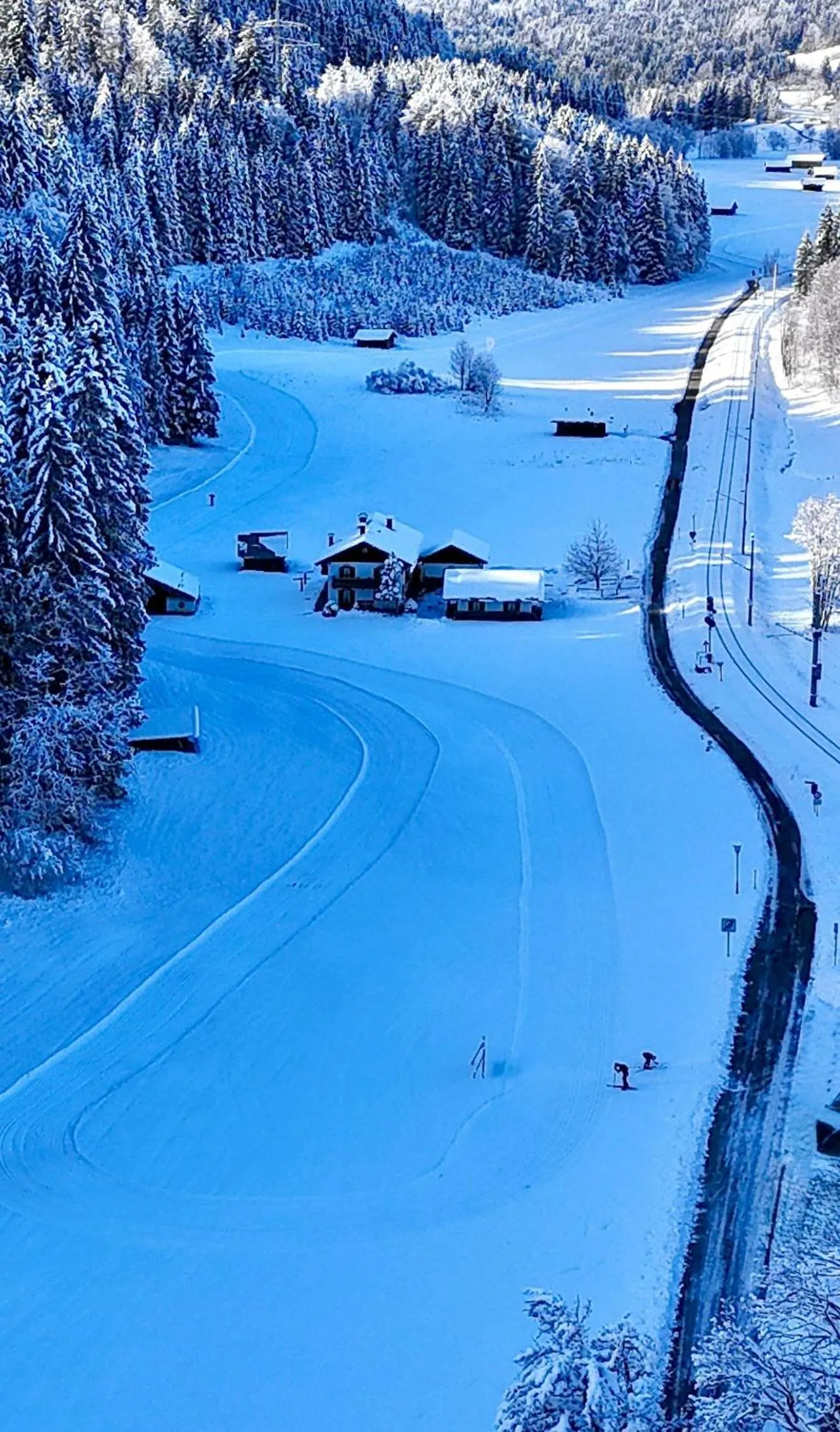 Skiing in Gästehaus Alpvital