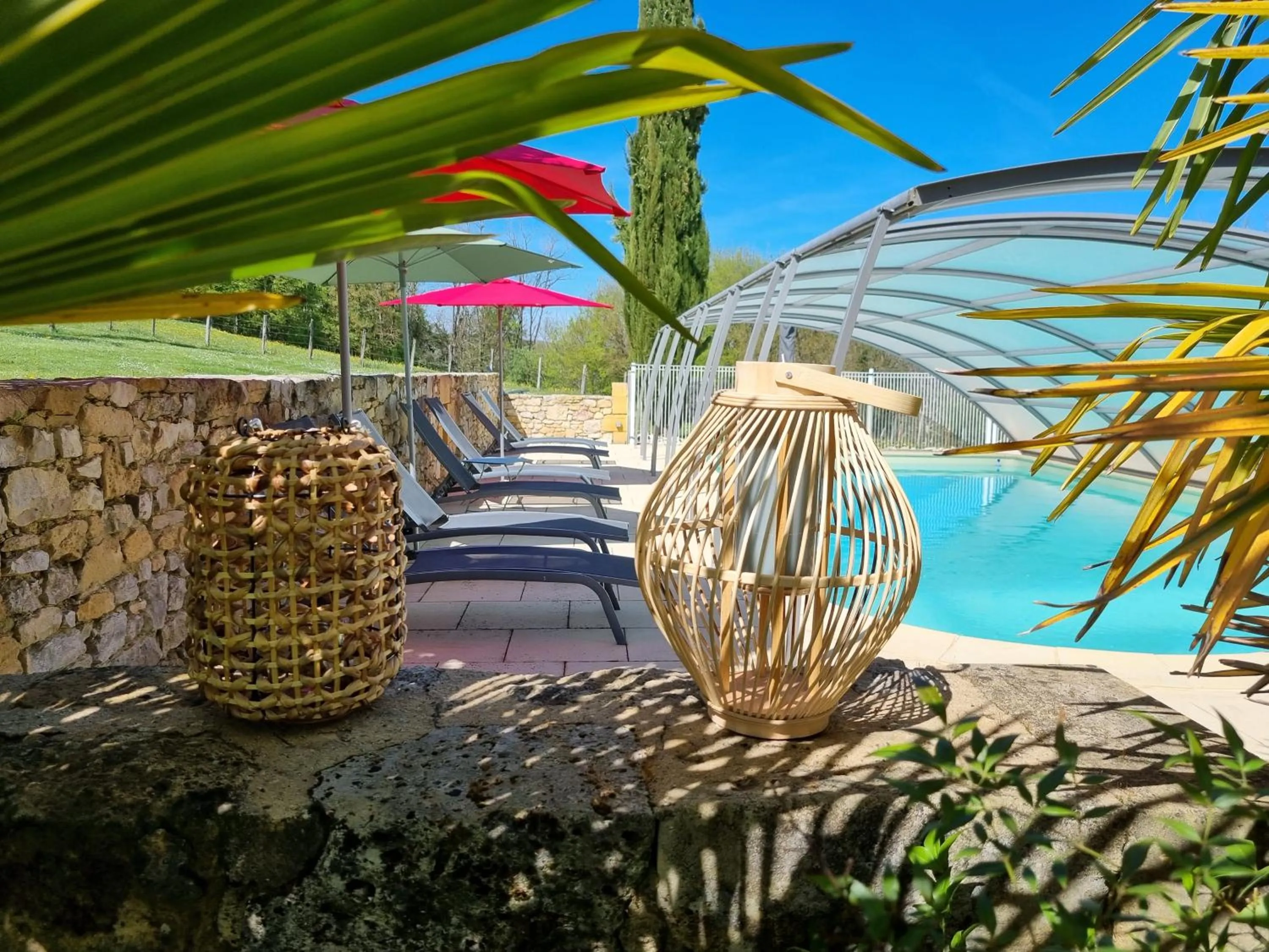 Pool view in Les Chenes Rouges