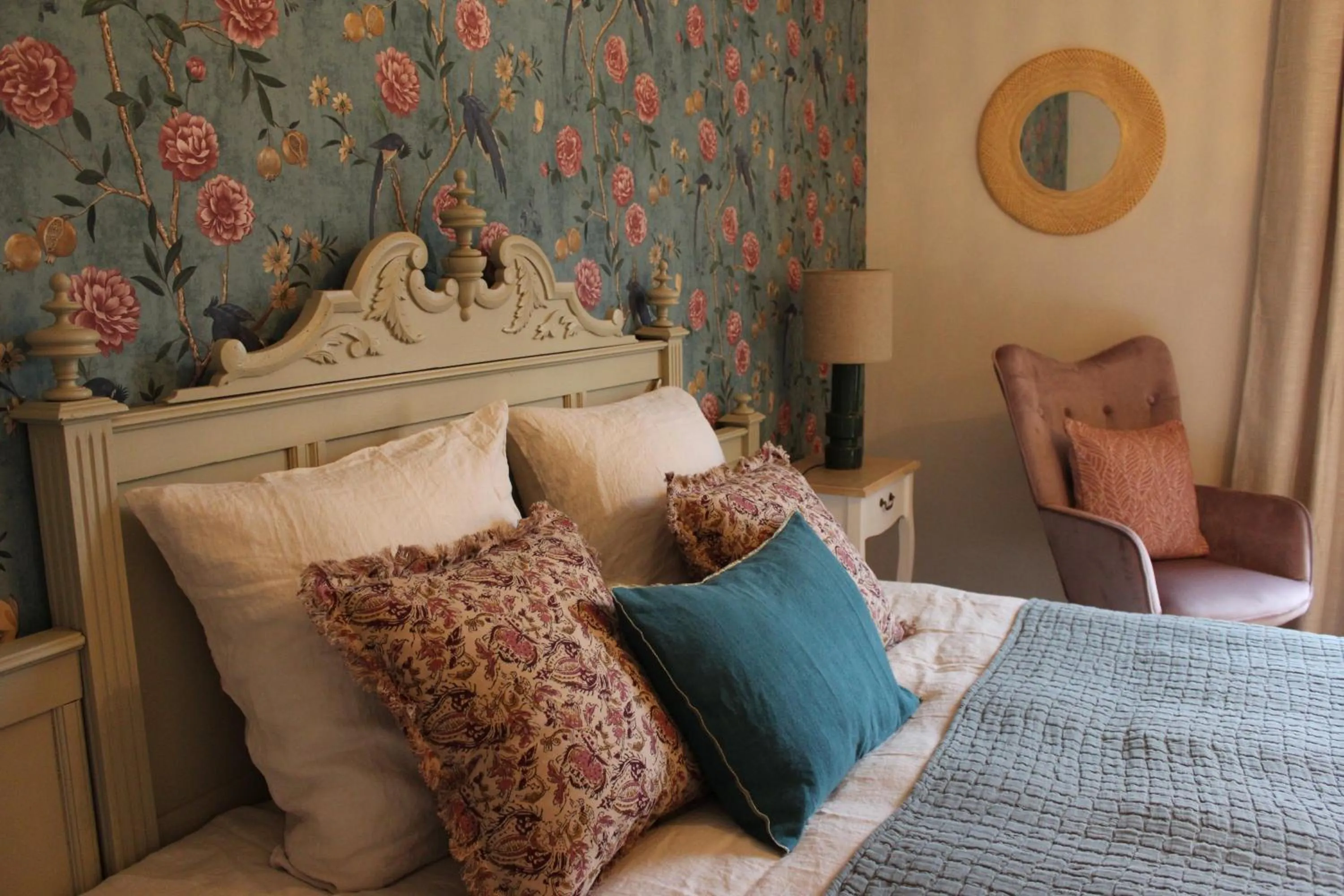 Bedroom, Bed in Les Chenes Rouges