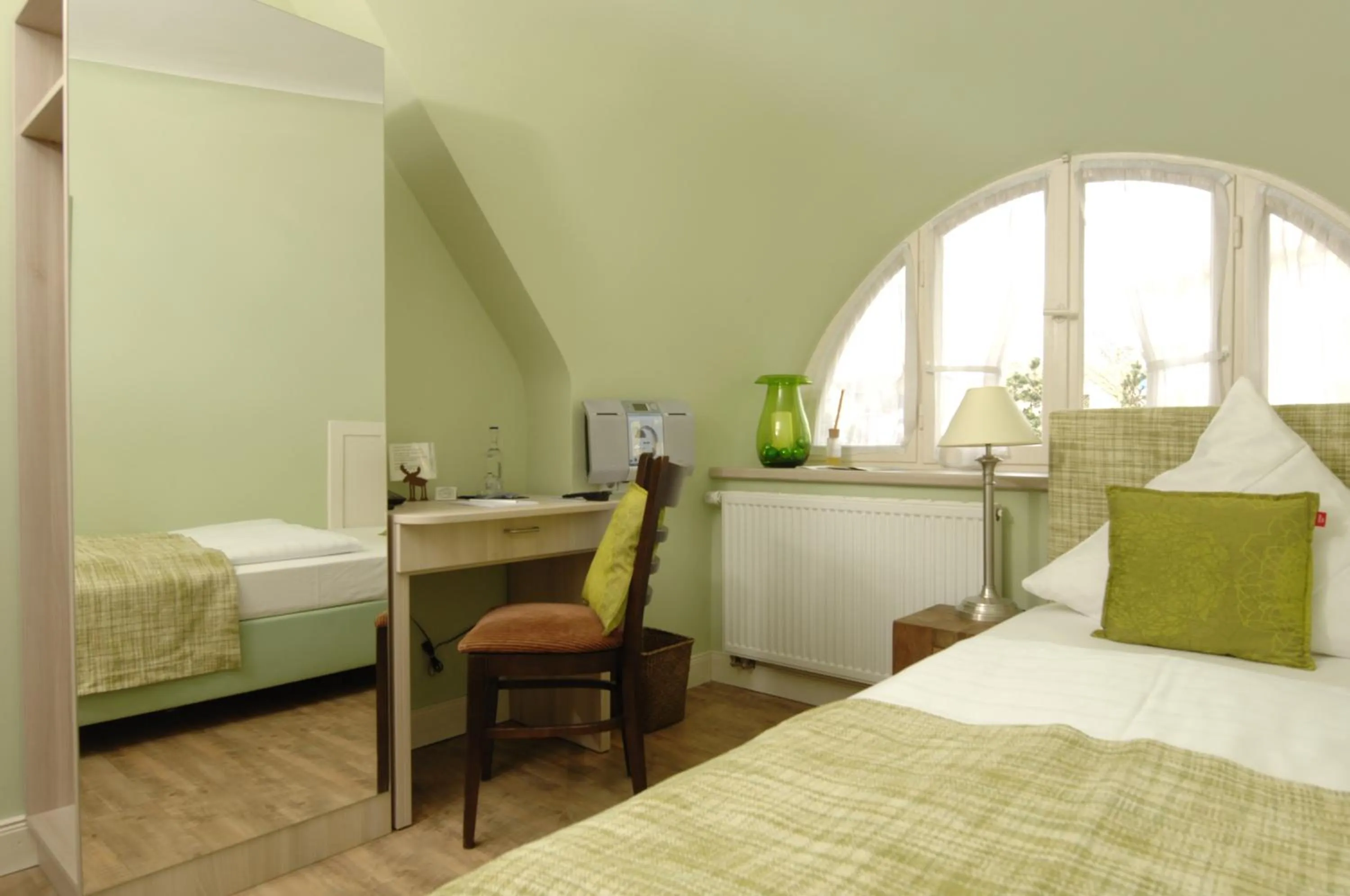 Photo of the whole room, Bed in Hotel Alster Au