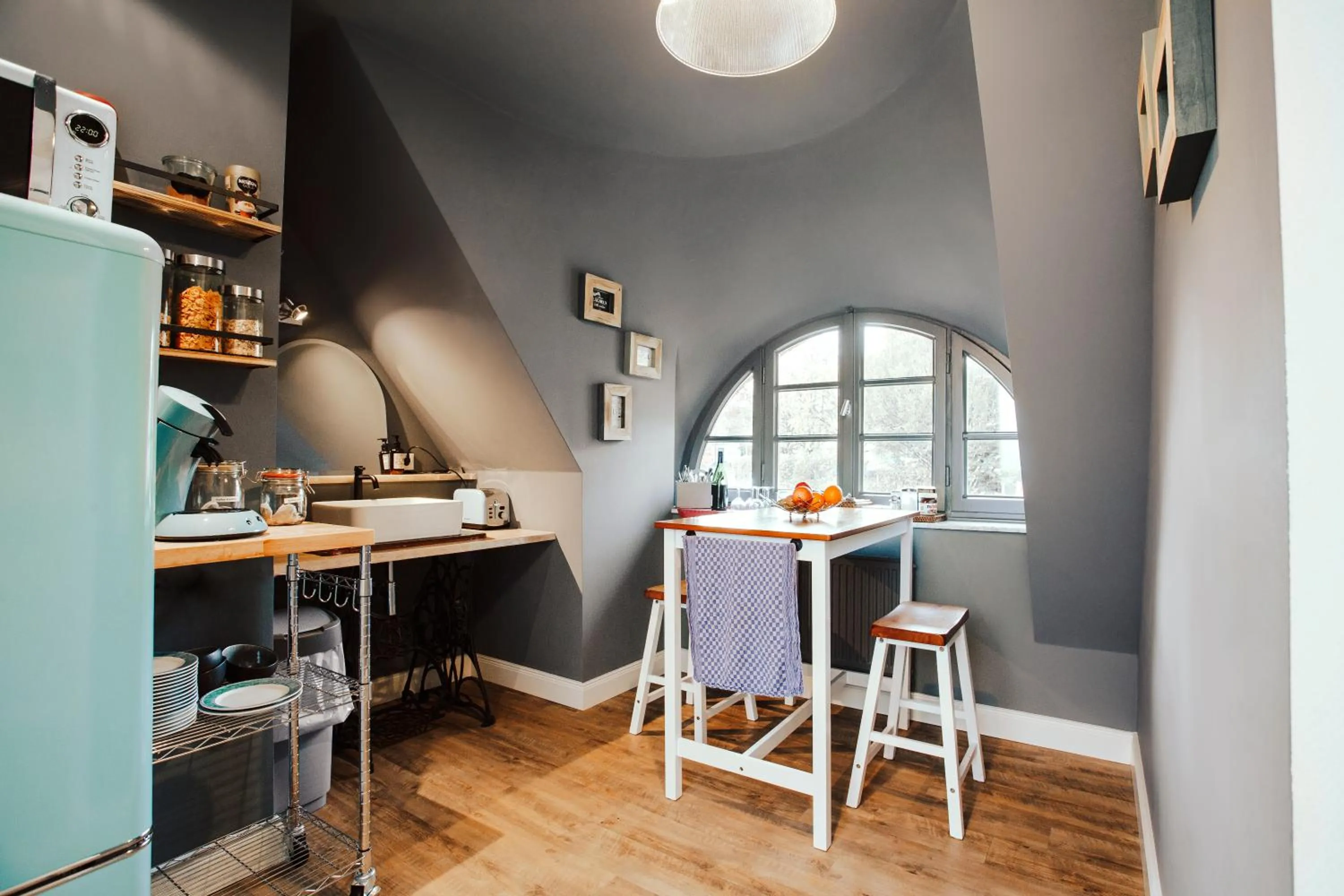 Restaurant/places to eat in Hotel Alster Au