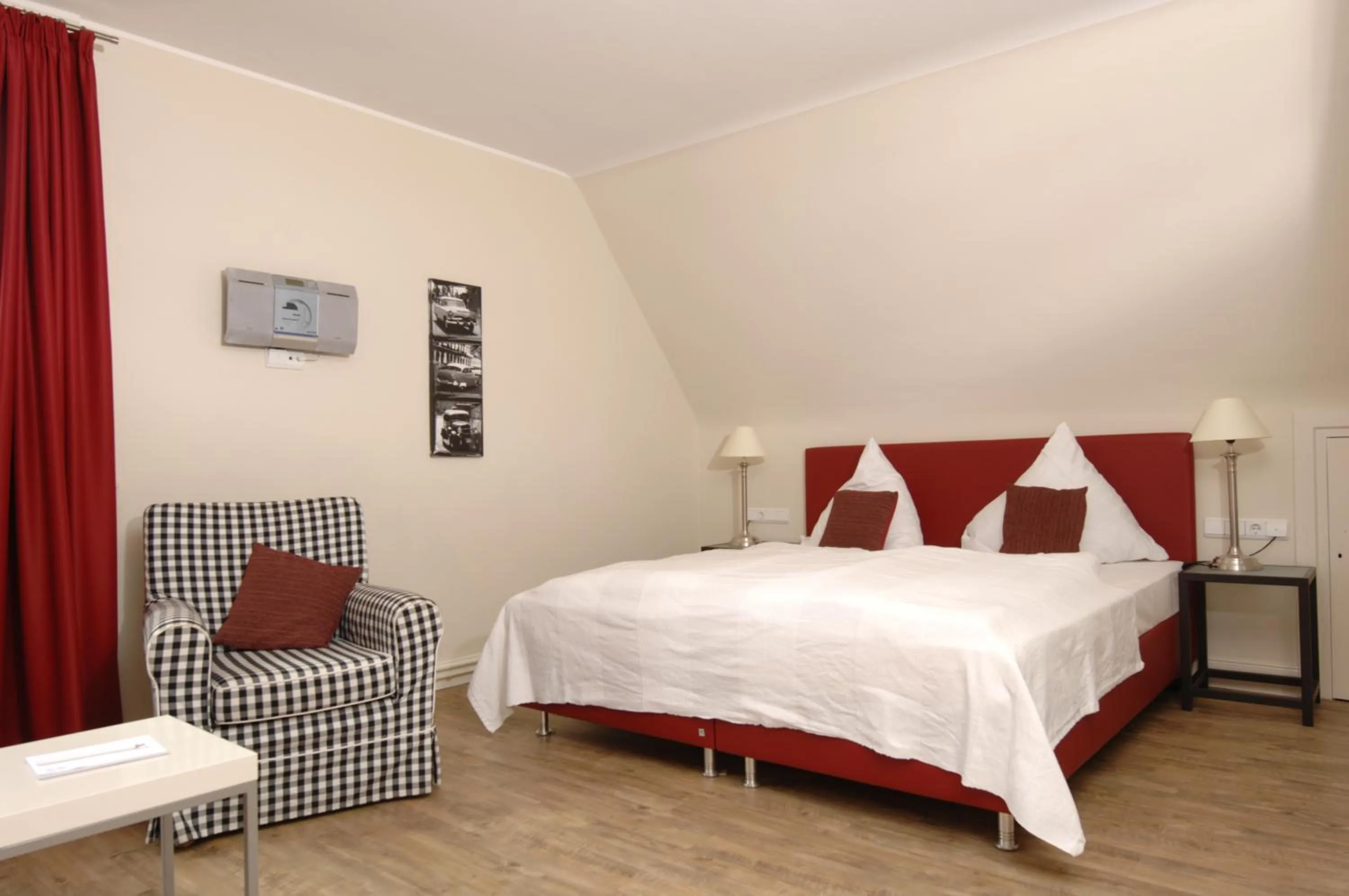 Bed in Hotel Alster Au