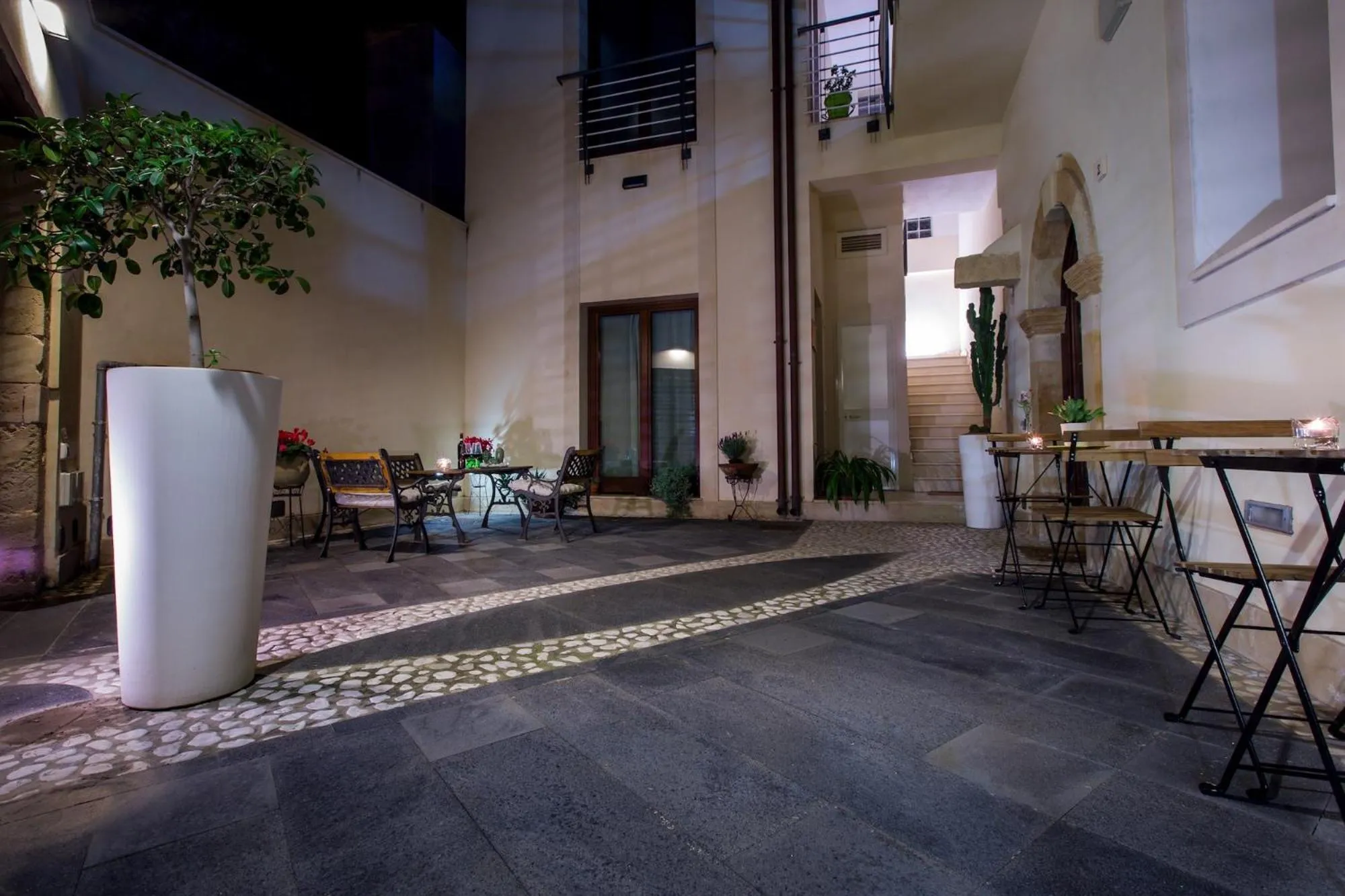 Patio in Kyanos Residence