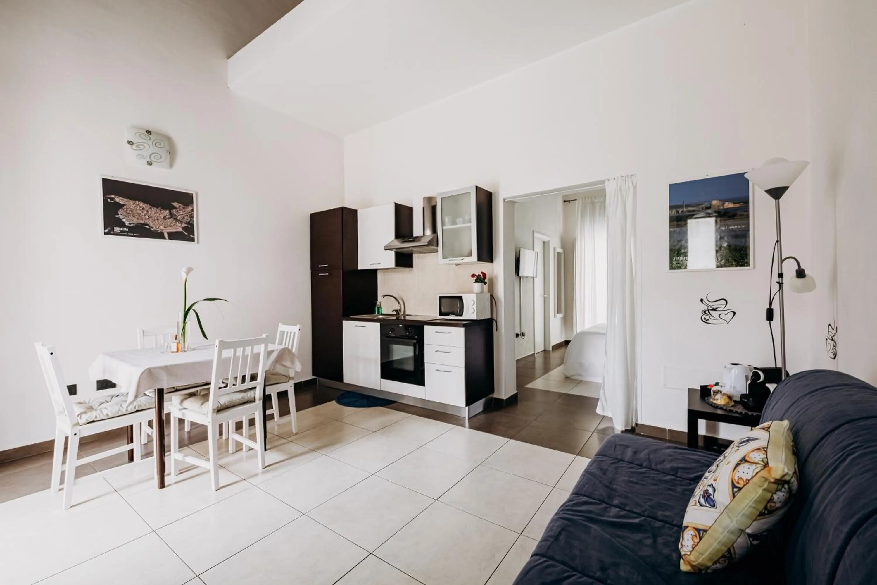 Kitchen or kitchenette in Kyanos Residence