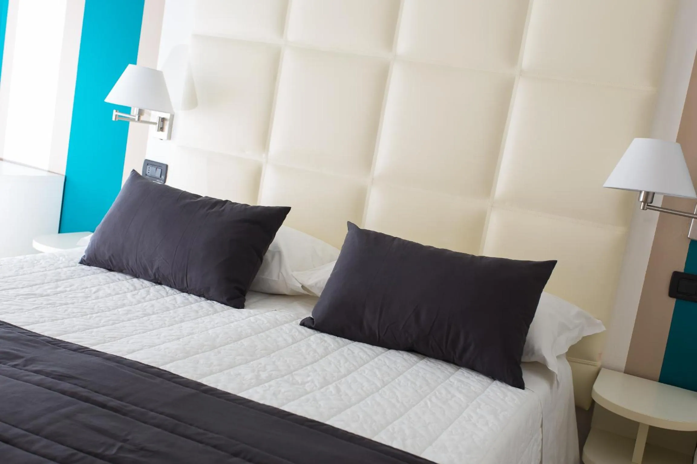 Bedroom, Bed in Hotel Flora