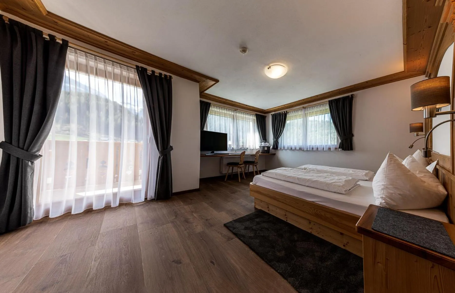 Photo of the whole room, Bed in Garni Sunela B&B