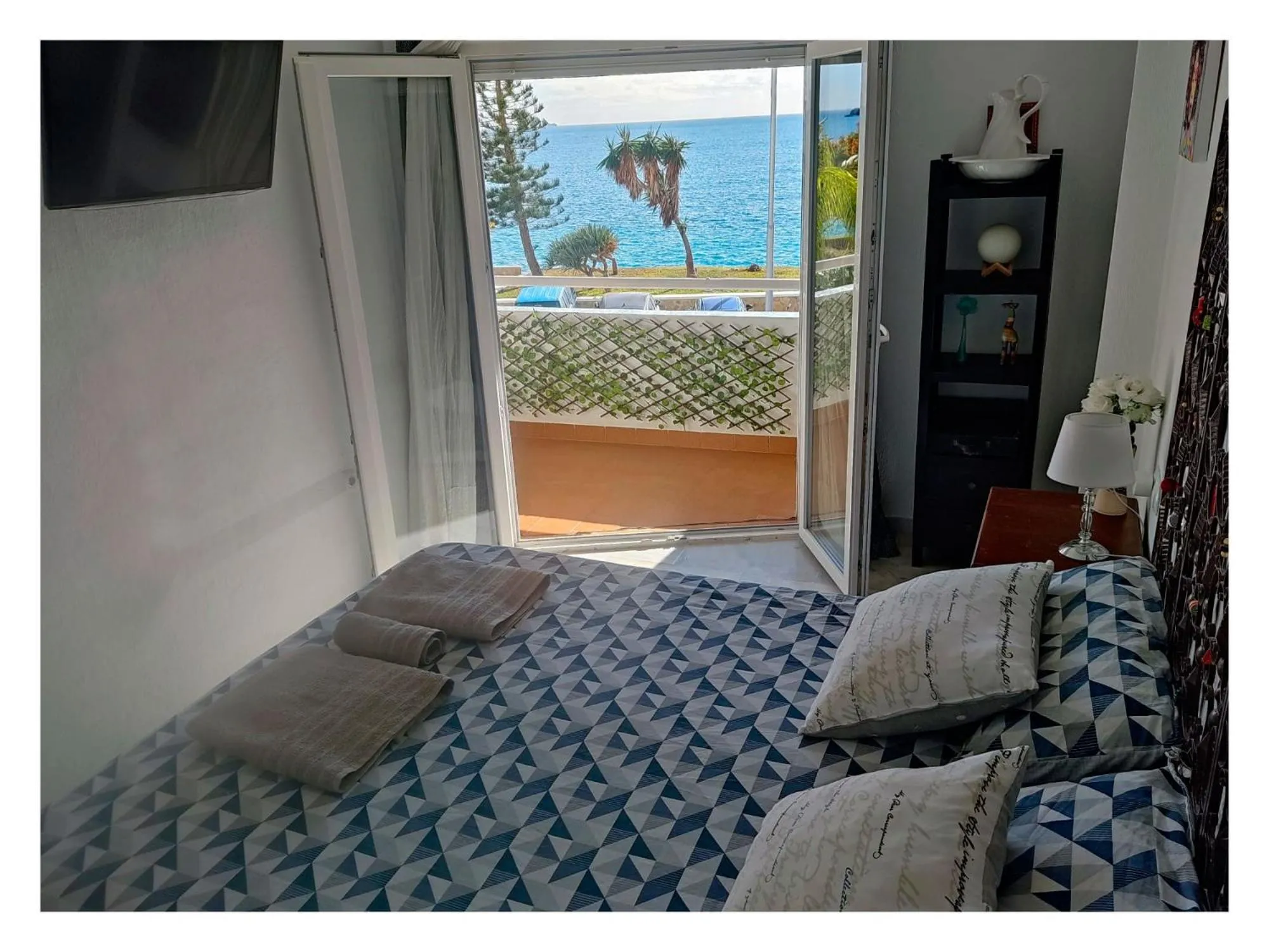 Bedroom, Bed in Txistu HOME, Almuñécar Beach