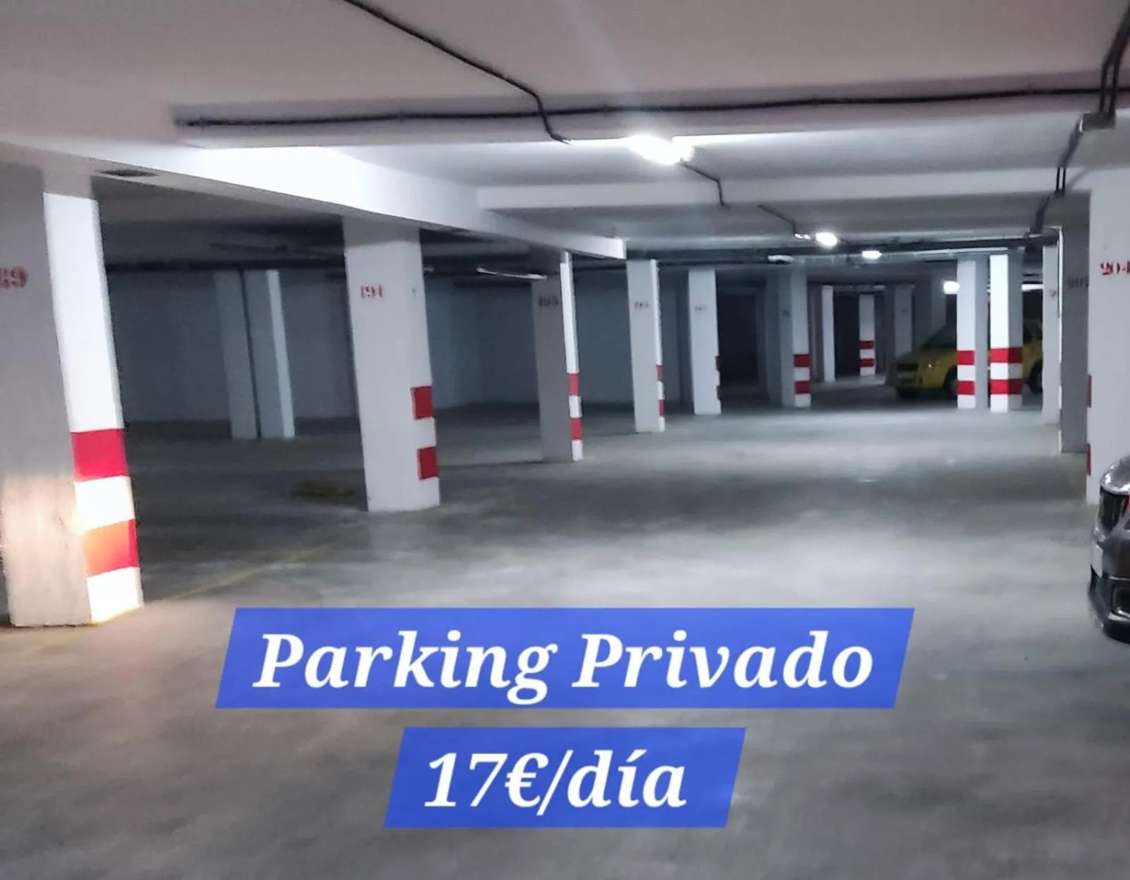 Parking in Txistu HOME, Almuñécar Beach