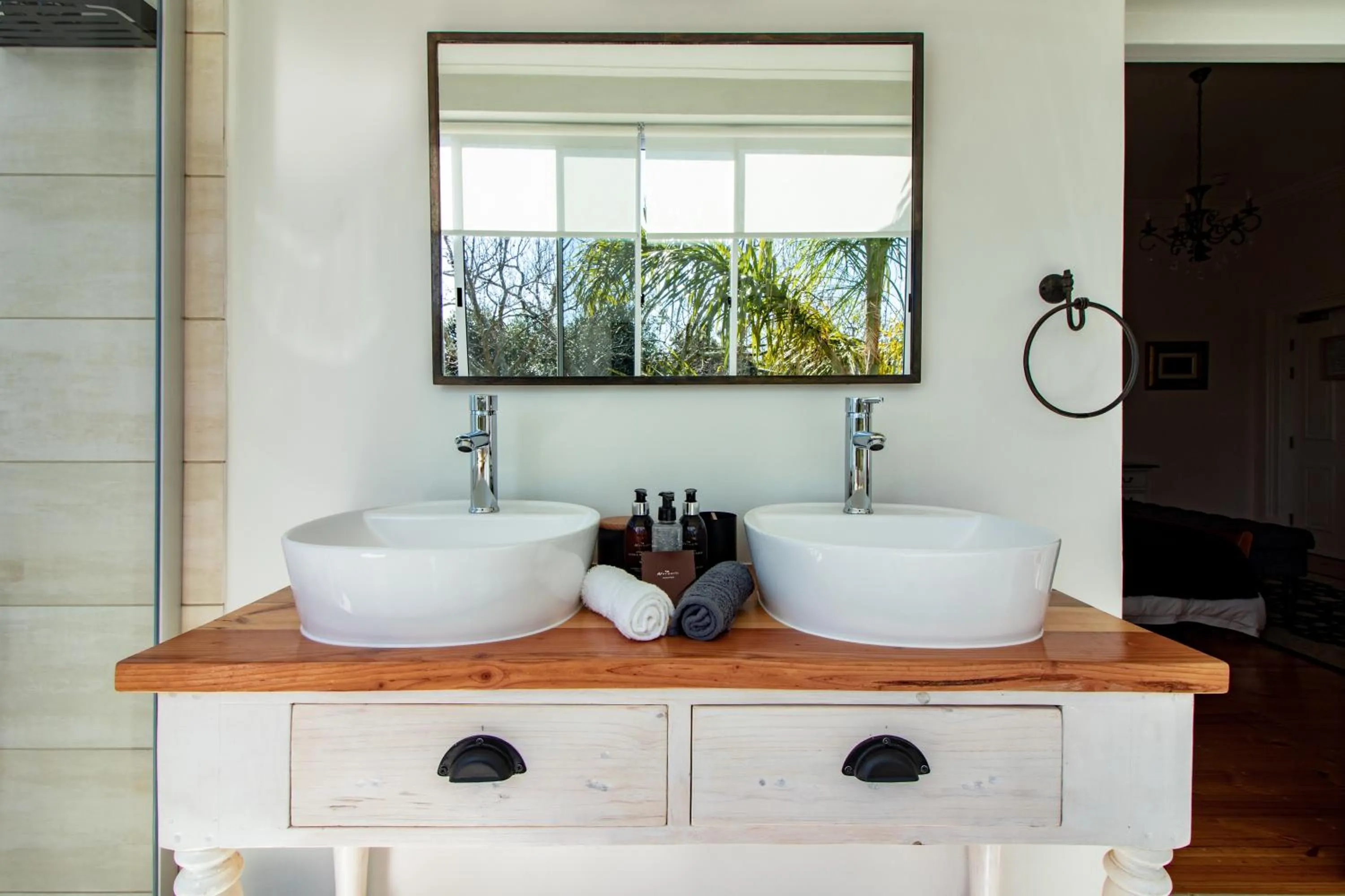 Bathroom in Carmichael House Boutique Hotel
