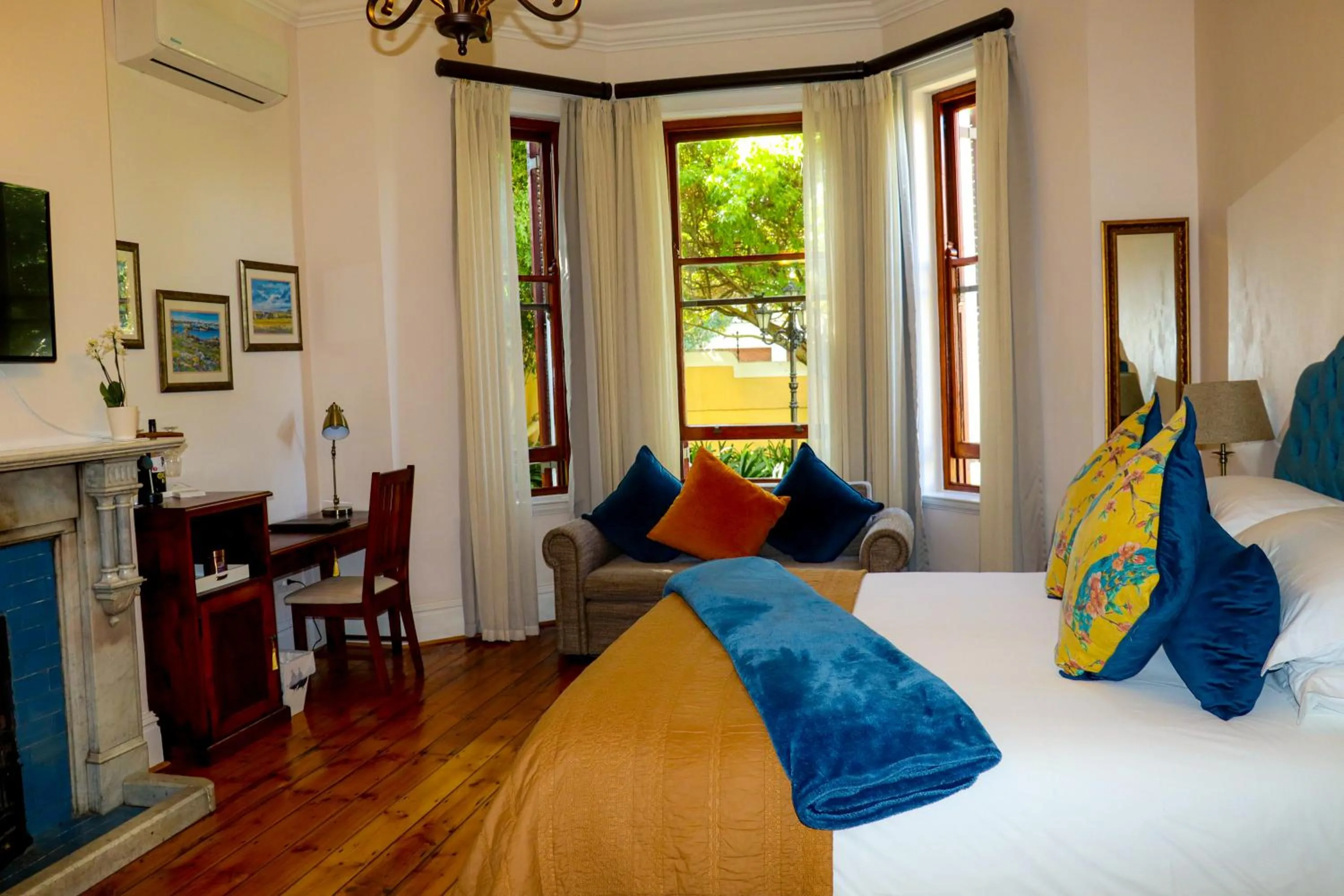 Decorative detail, Bed in Carmichael House Boutique Hotel