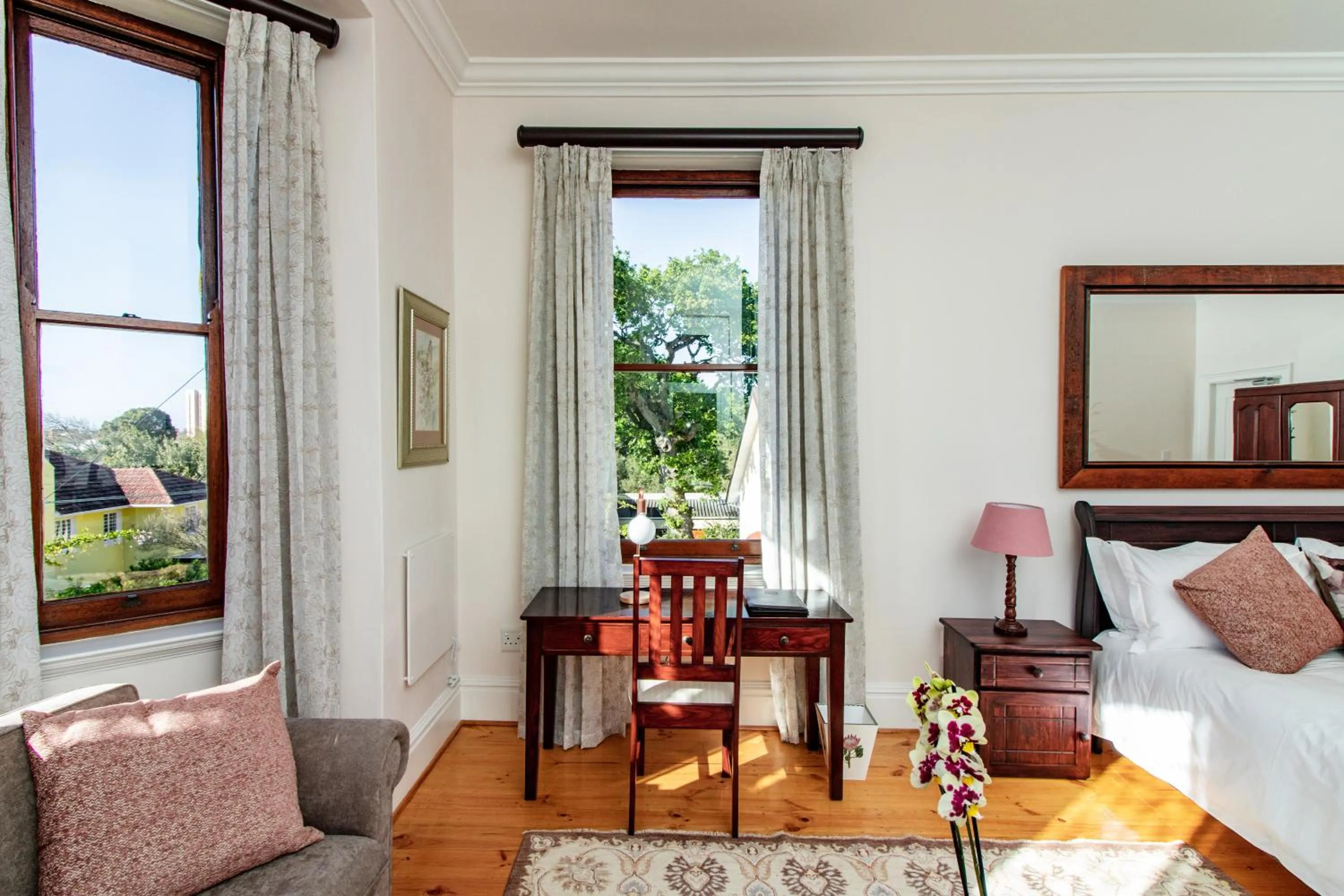 View (from property/room), Bed in Carmichael House Boutique Hotel