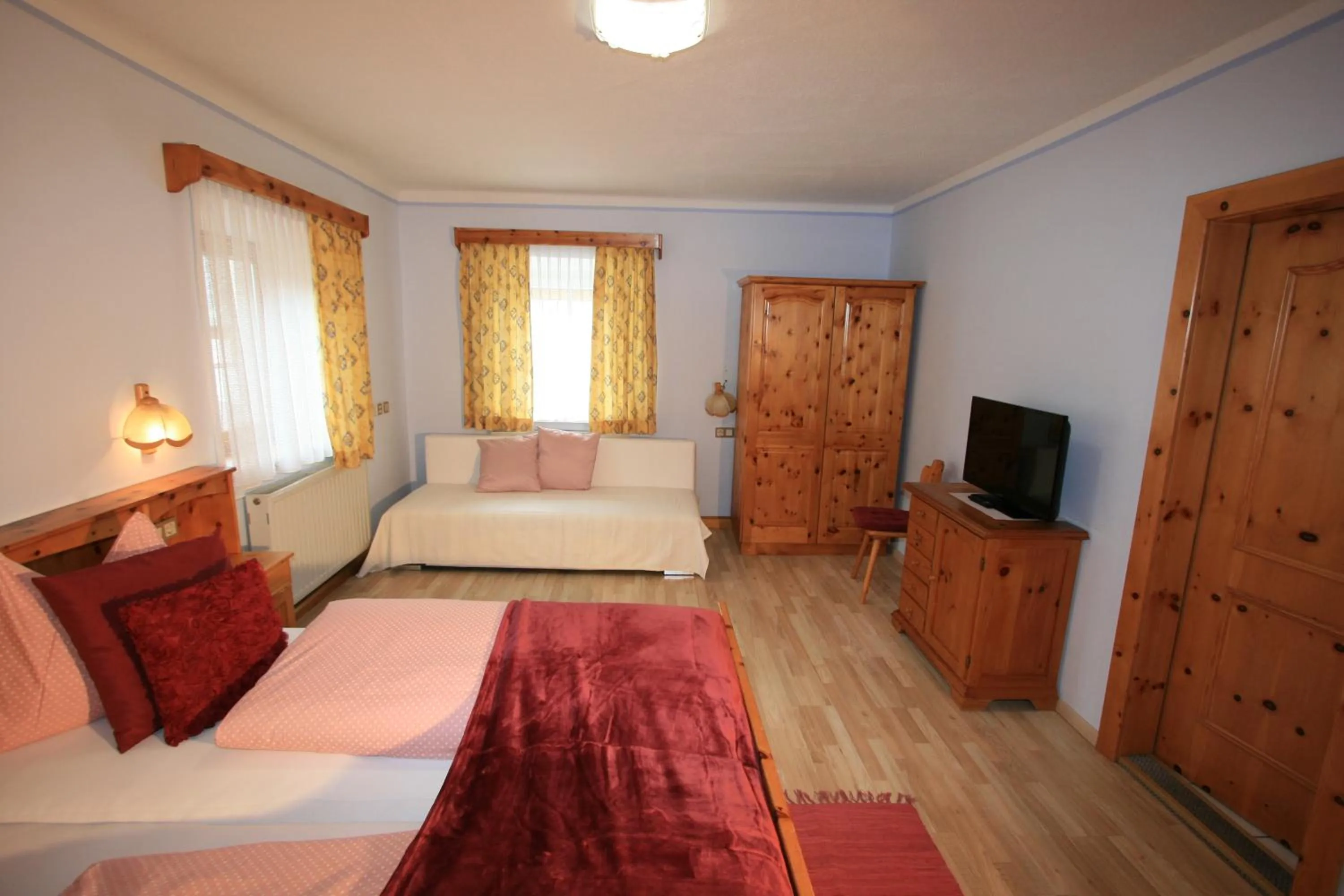 Photo of the whole room, Bed in Hotel Stadlwirt