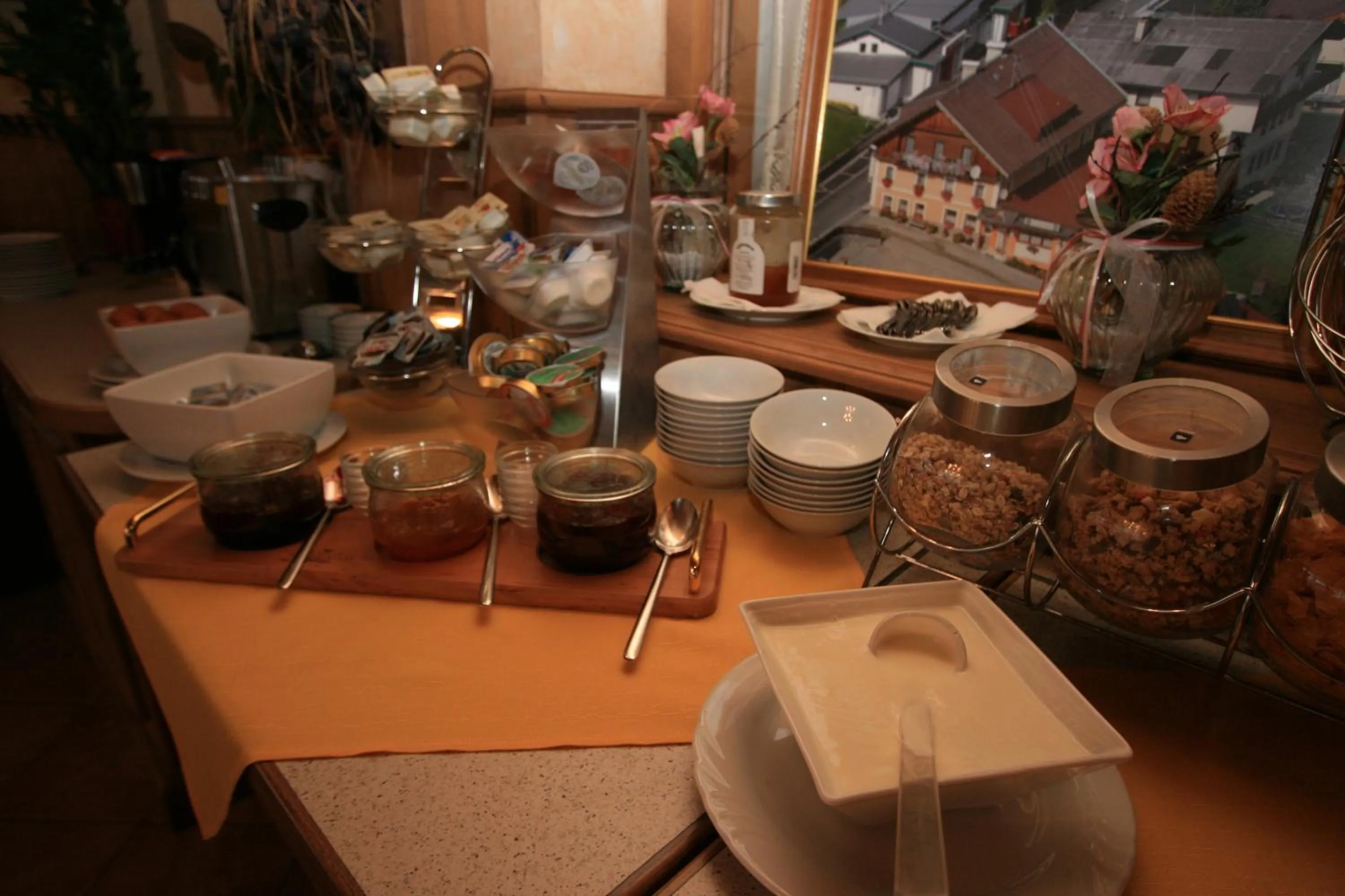 Continental breakfast in Hotel Stadlwirt