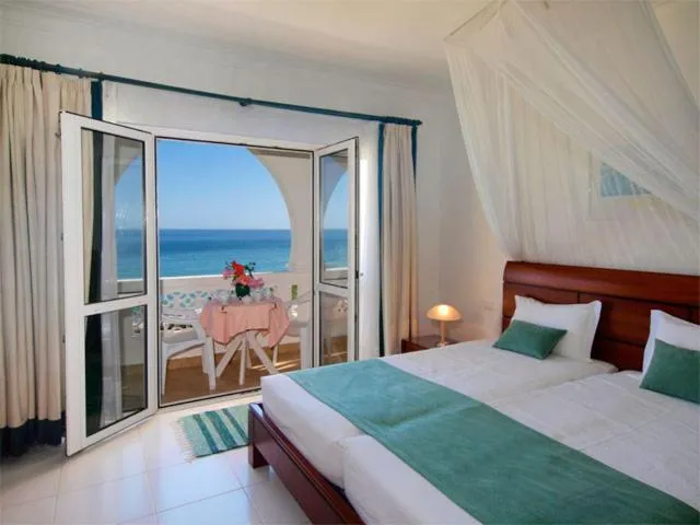 Sea view, Bed in Villa Esmeralda