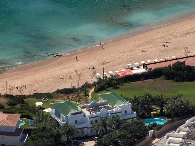 Property building in Villa Esmeralda