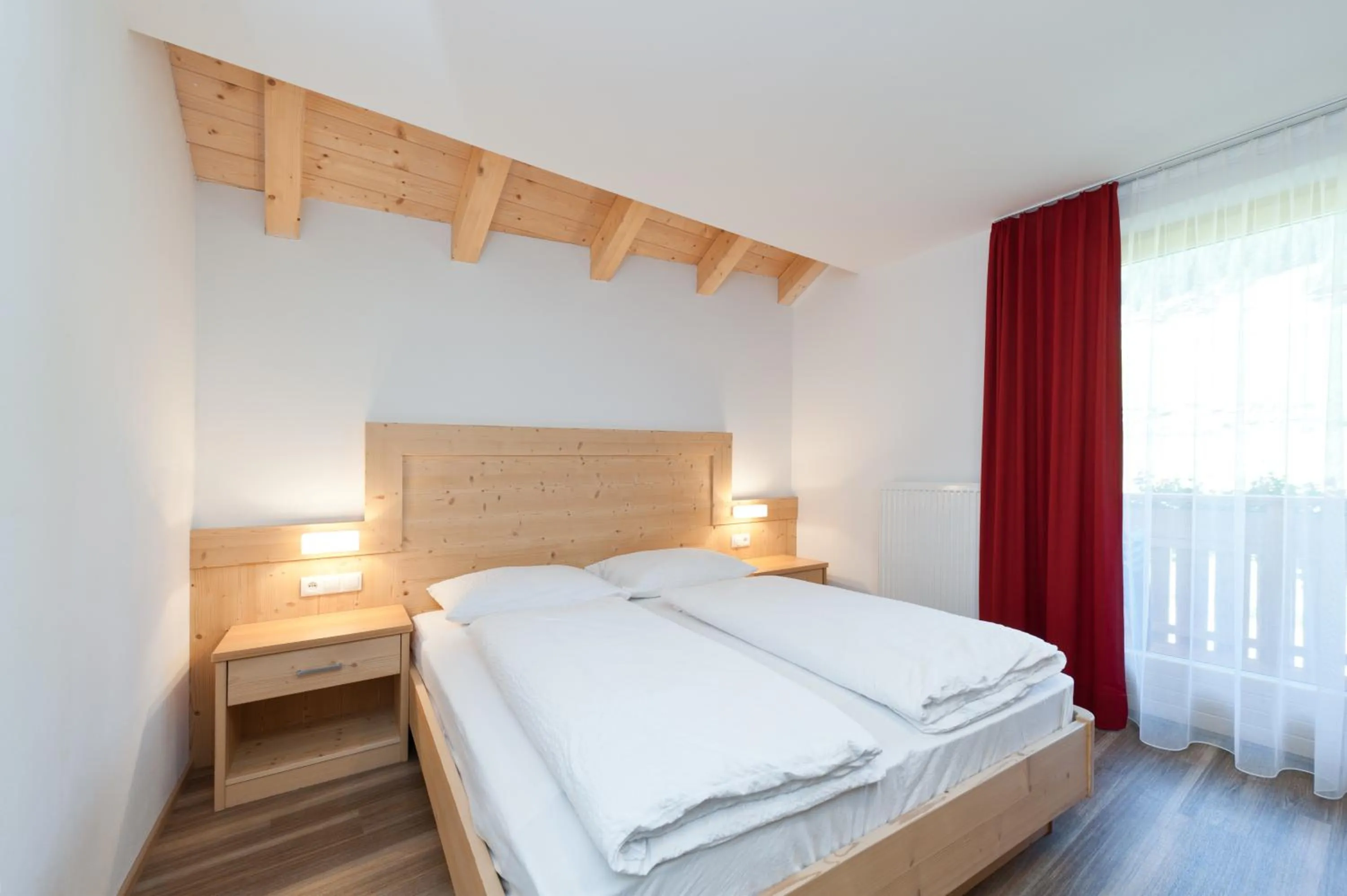 Bedroom, Bed in Mountain Residence Montana