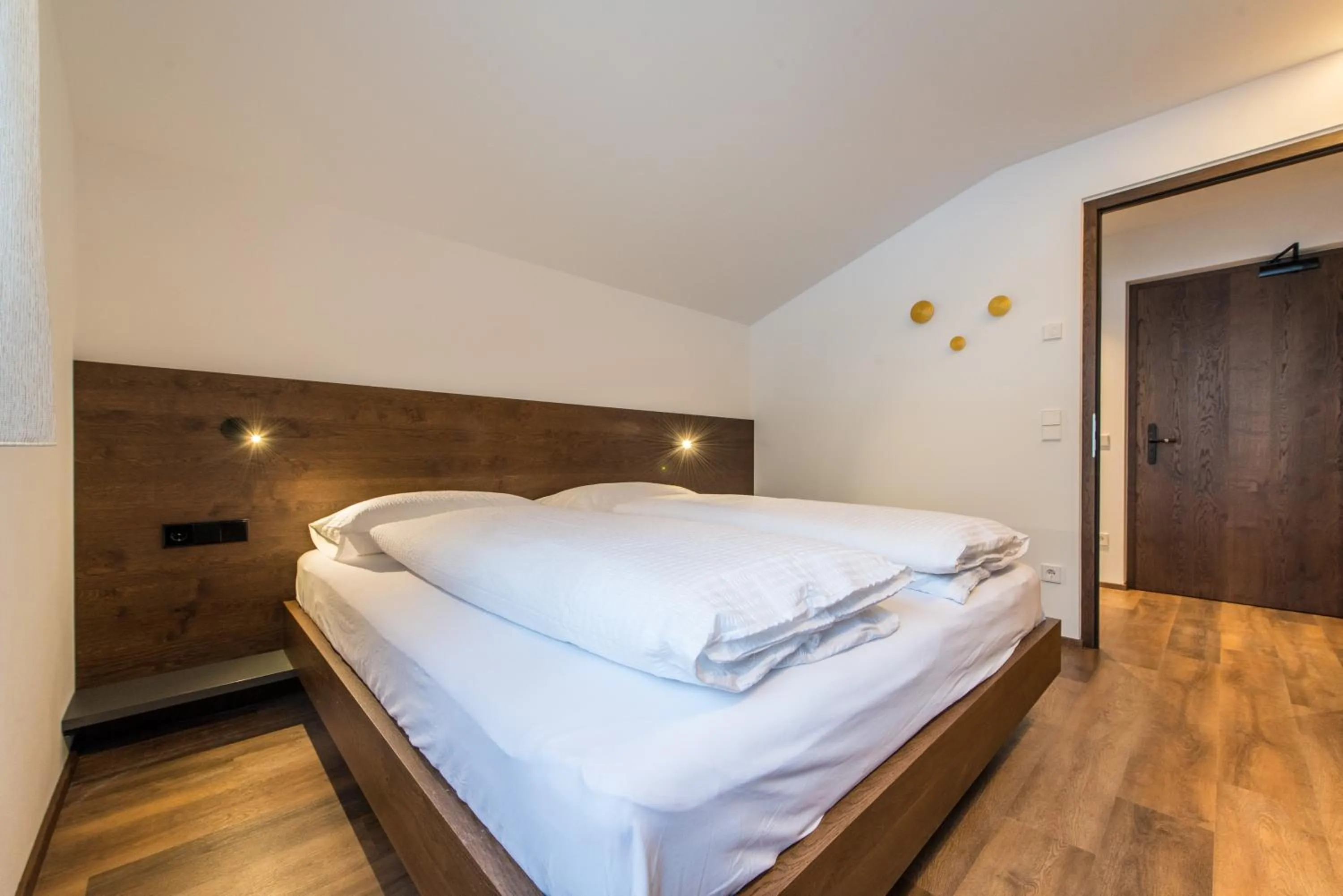 Bedroom, Bed in Mountain Residence Montana