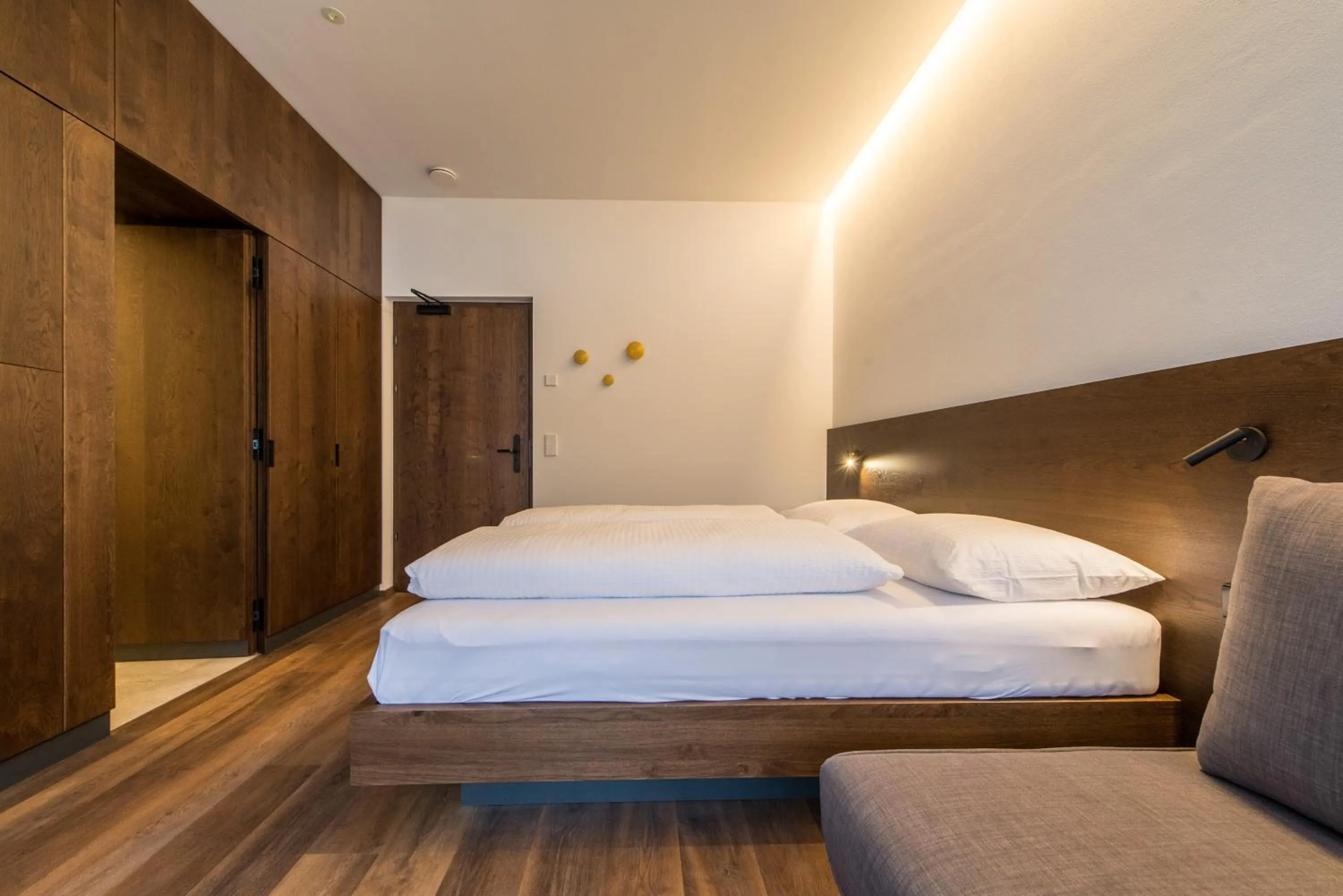 Bedroom, Bed in Mountain Residence Montana