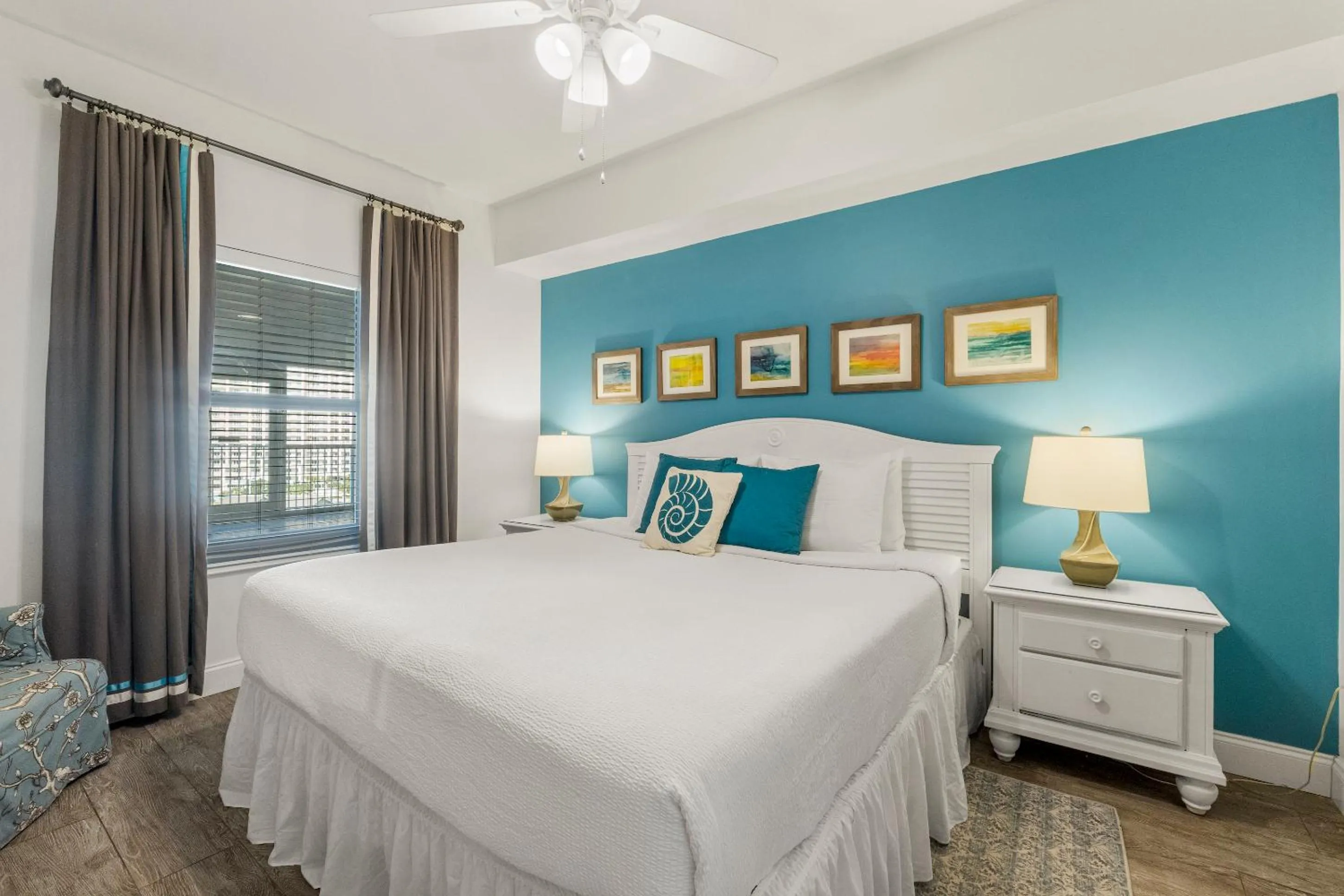 Bed in Majestic Sun Beach Resort by Panhandle Getaways