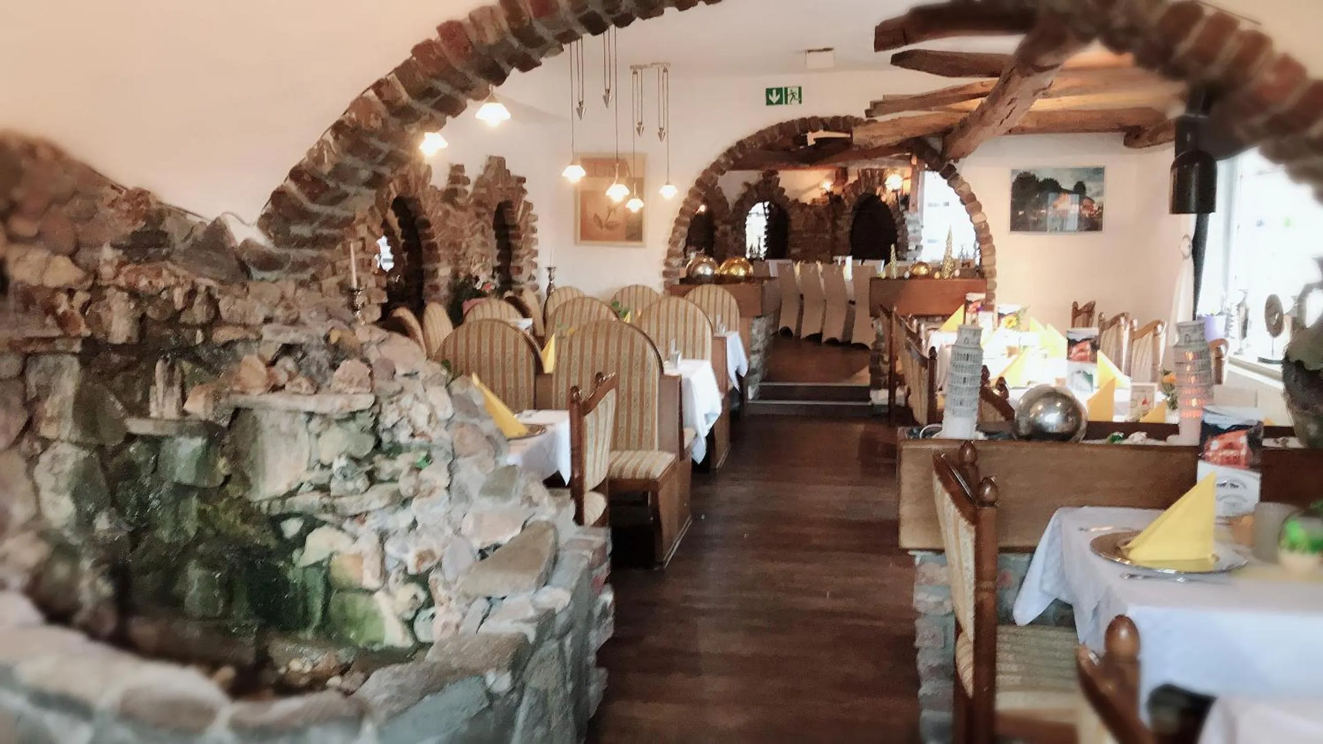 Restaurant/places to eat in Hotel-Restaurant Haus Nattkemper