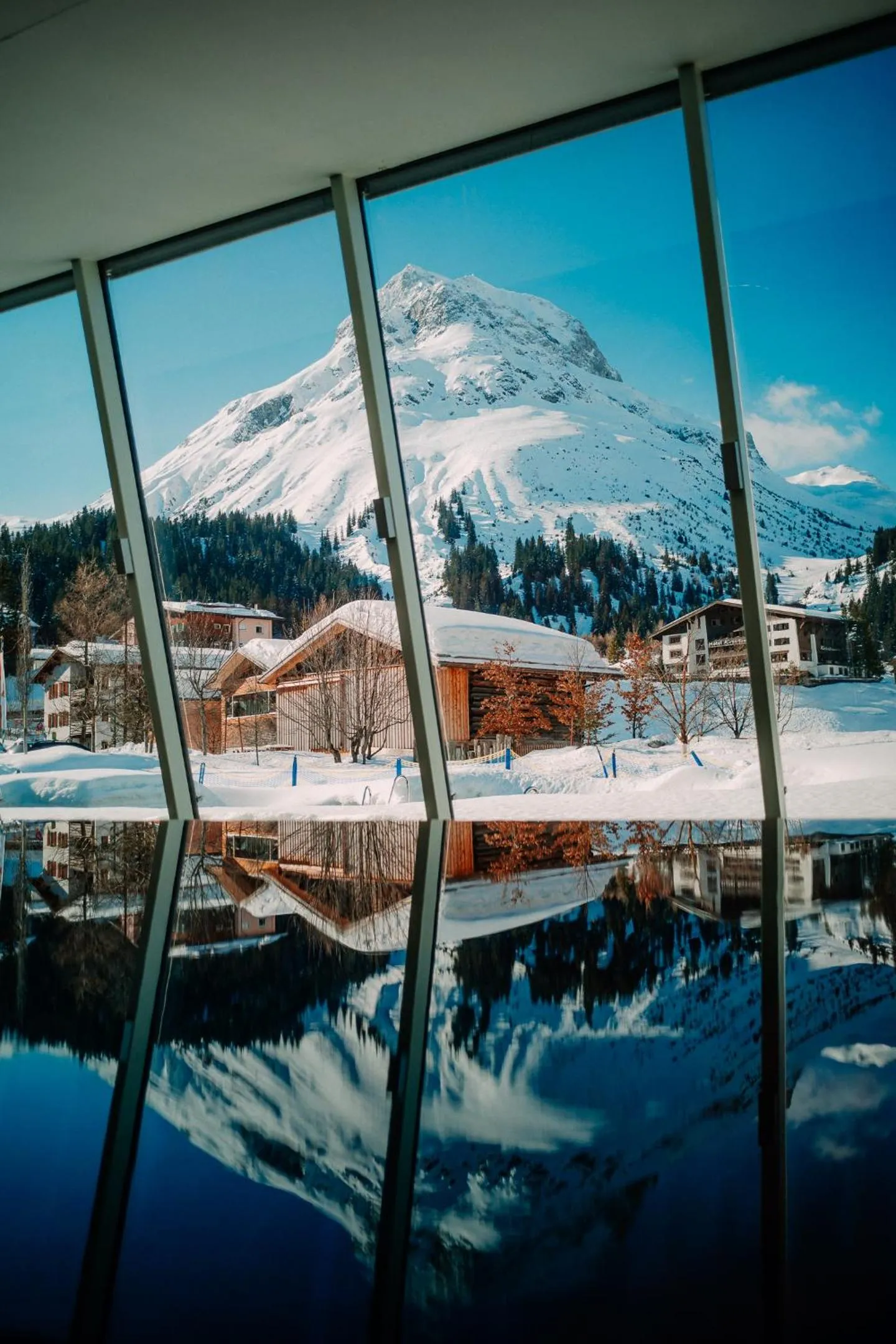 Swimming pool in Hotel Austria