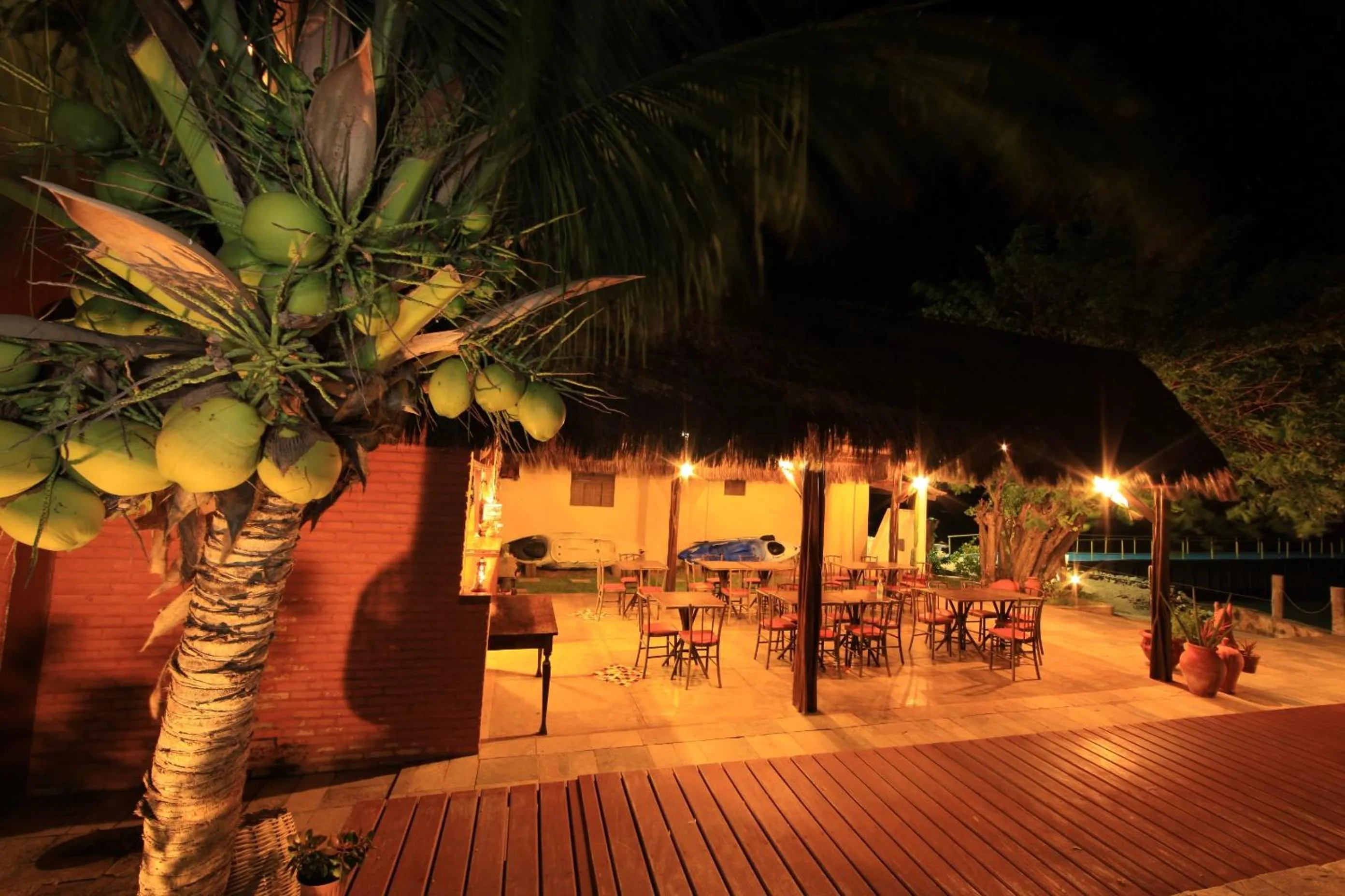 Restaurant/places to eat in Pousada Peixe Galo