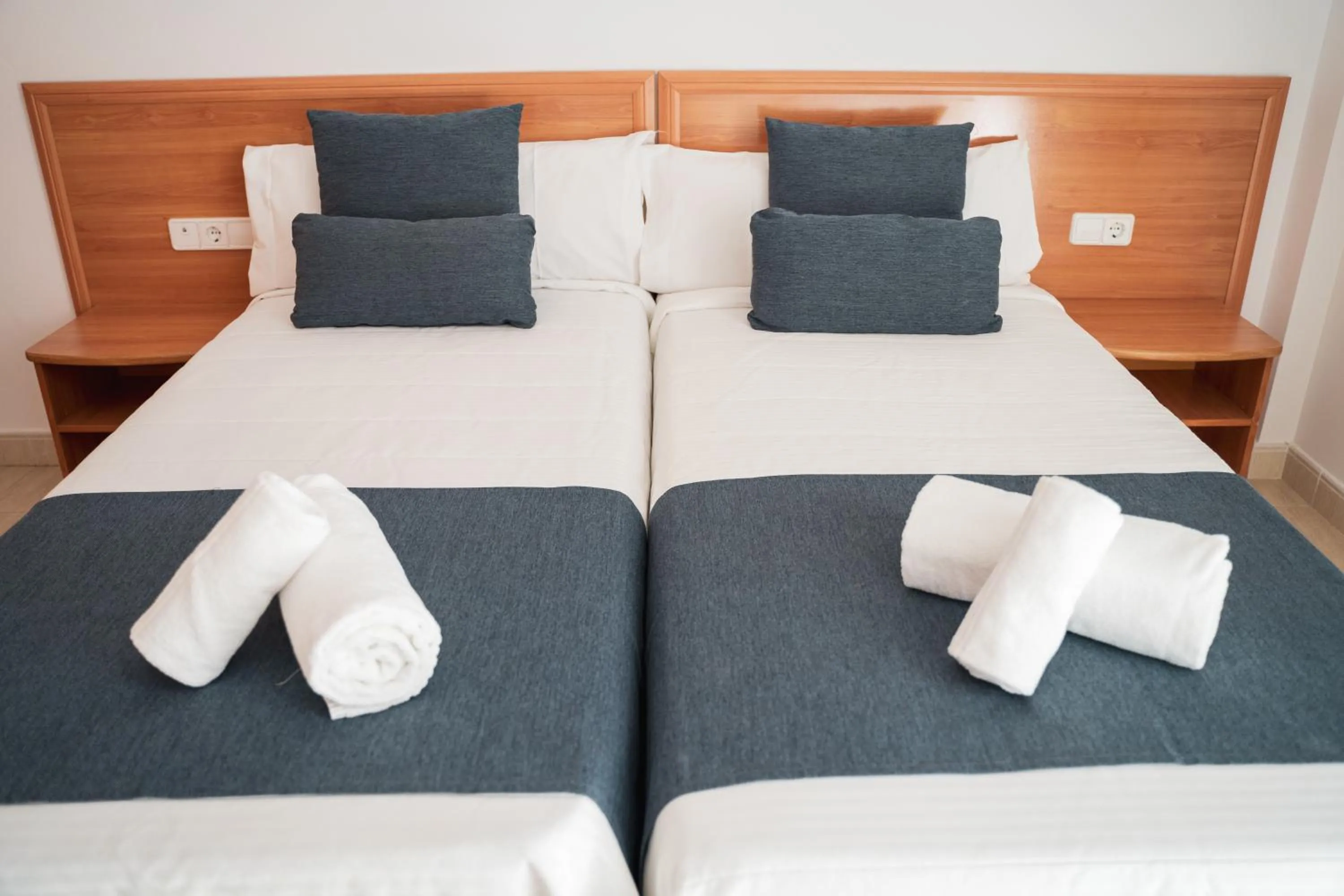 Bed in Beatrix 2000 - Caliu Apartments