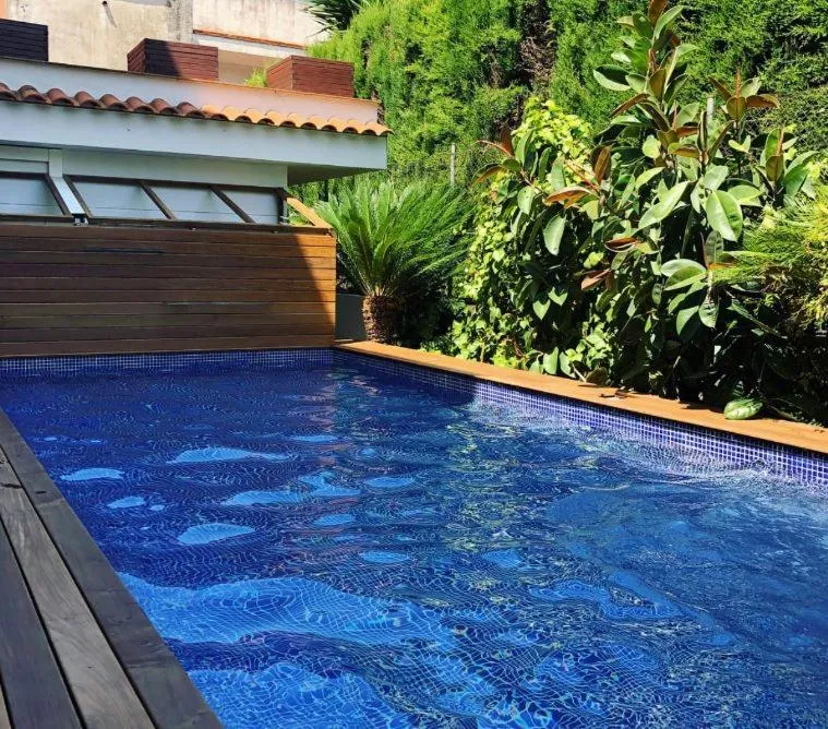 Swimming pool in Beatrix 2000 - Caliu Apartments