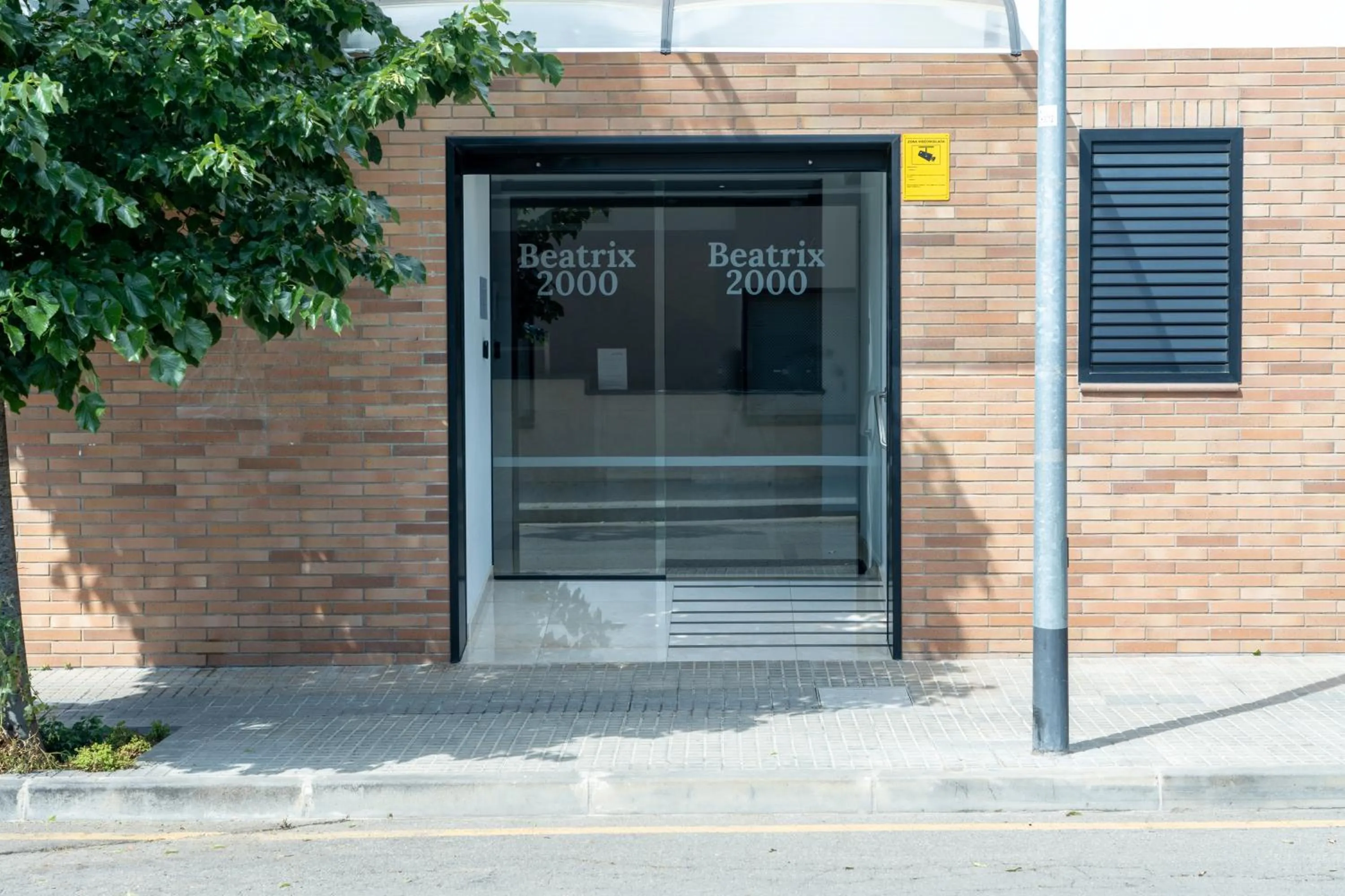 Property building in Beatrix 2000 - Caliu Apartments