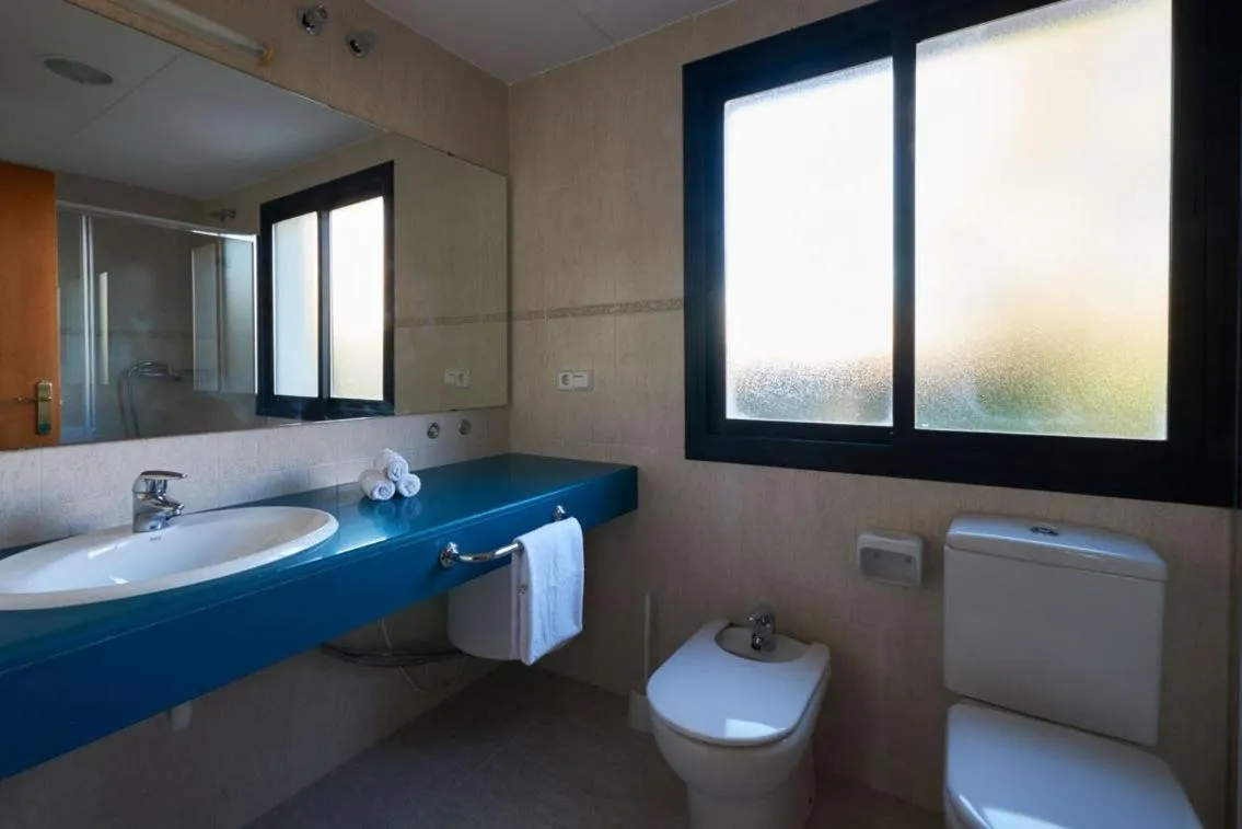 Bathroom in Beatrix 2000 - Caliu Apartments