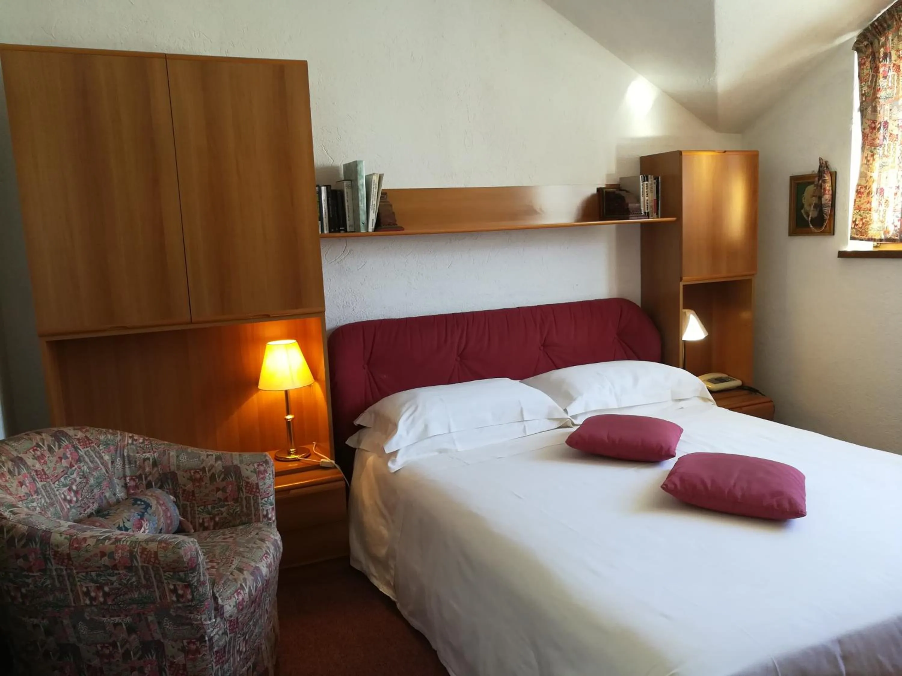 Economy Quadruple Room in Hotel Europa