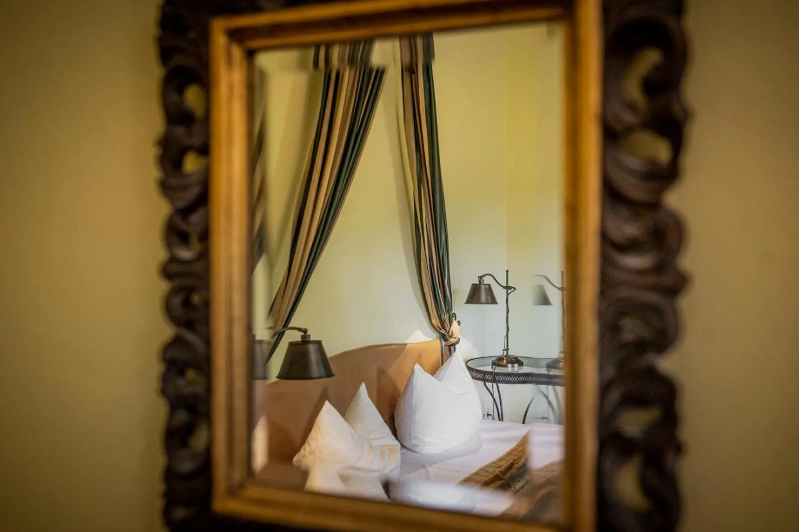 Photo of the whole room, Bed in Burg Rabenstein