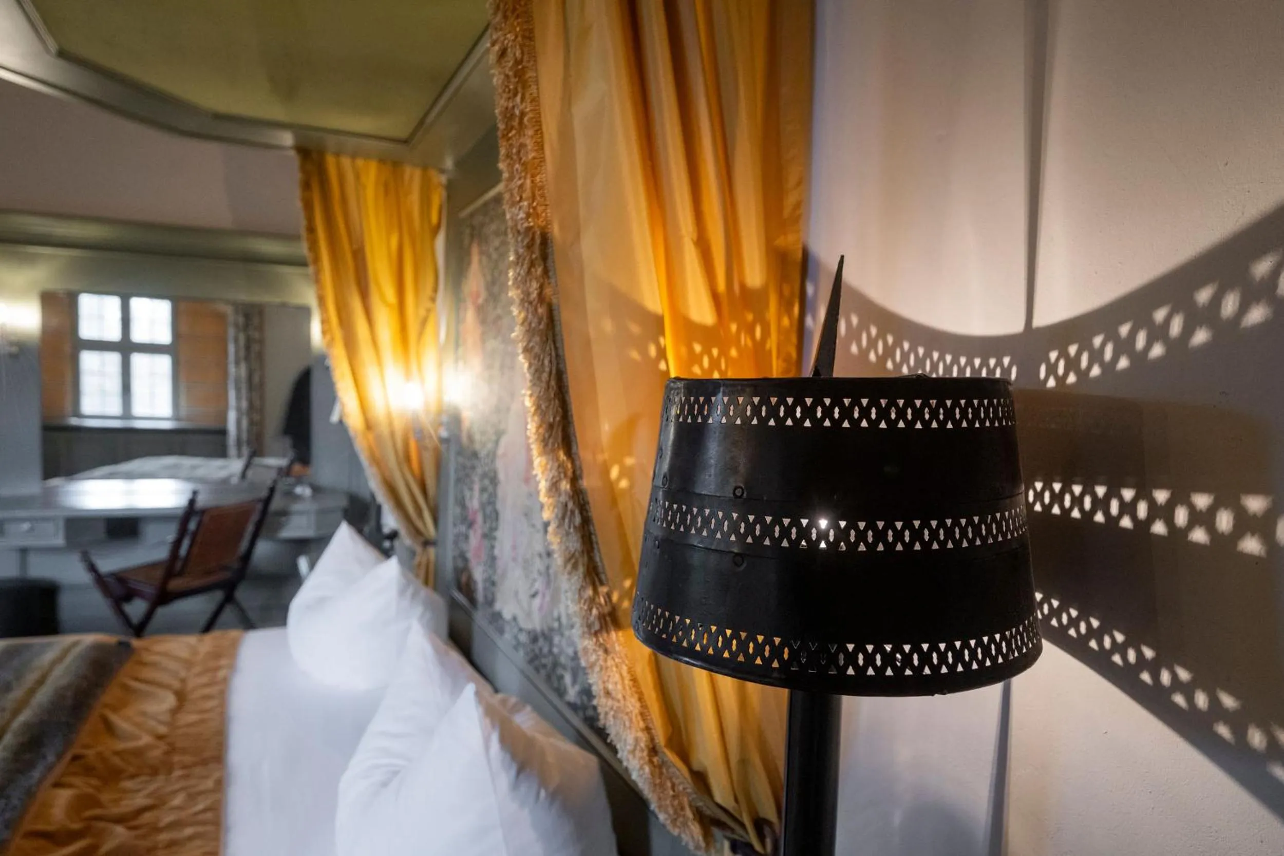 Photo of the whole room, Bed in Burg Rabenstein