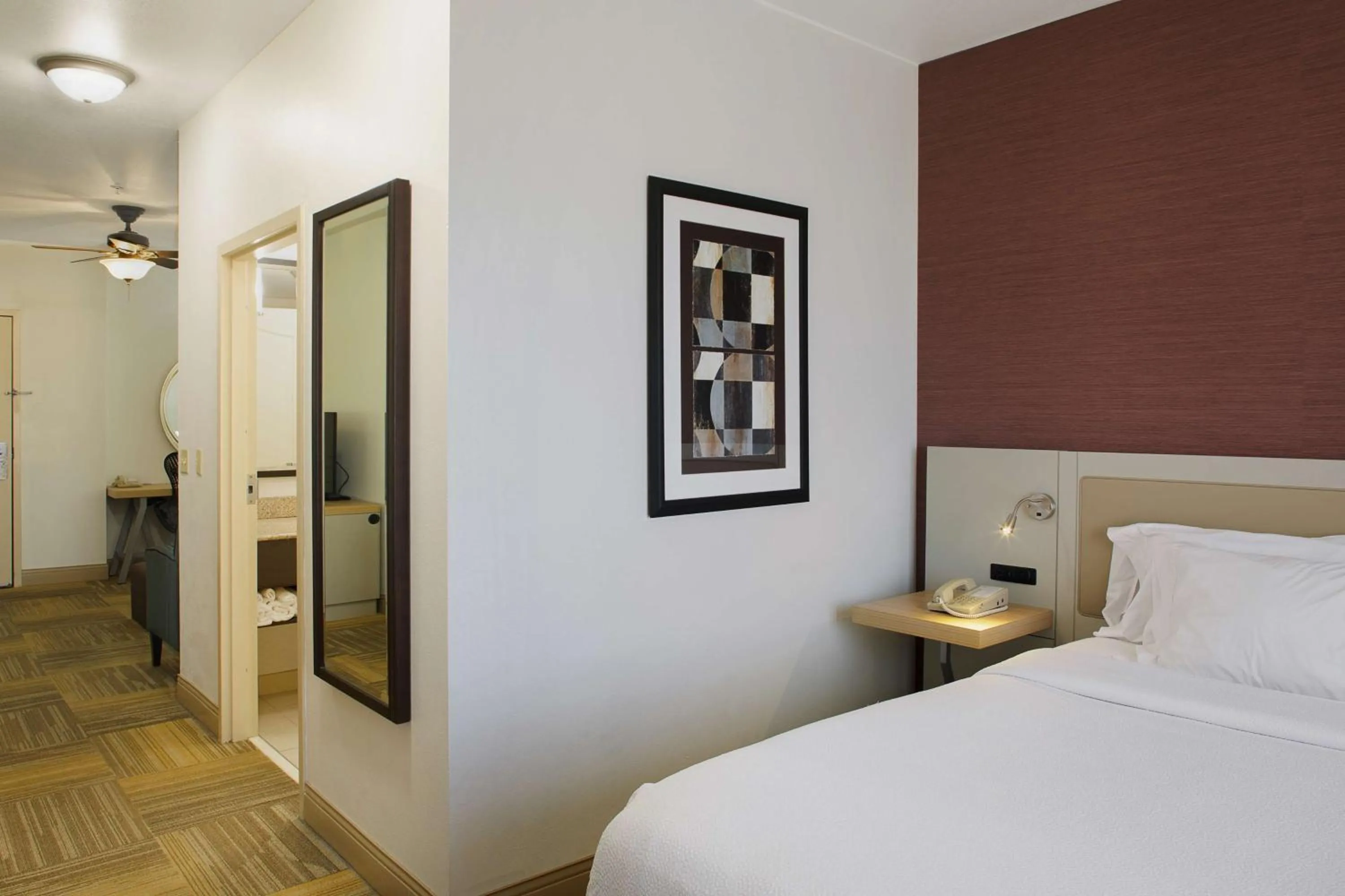 Photo of the whole room, Bed in Hilton Garden Inn Jonesboro