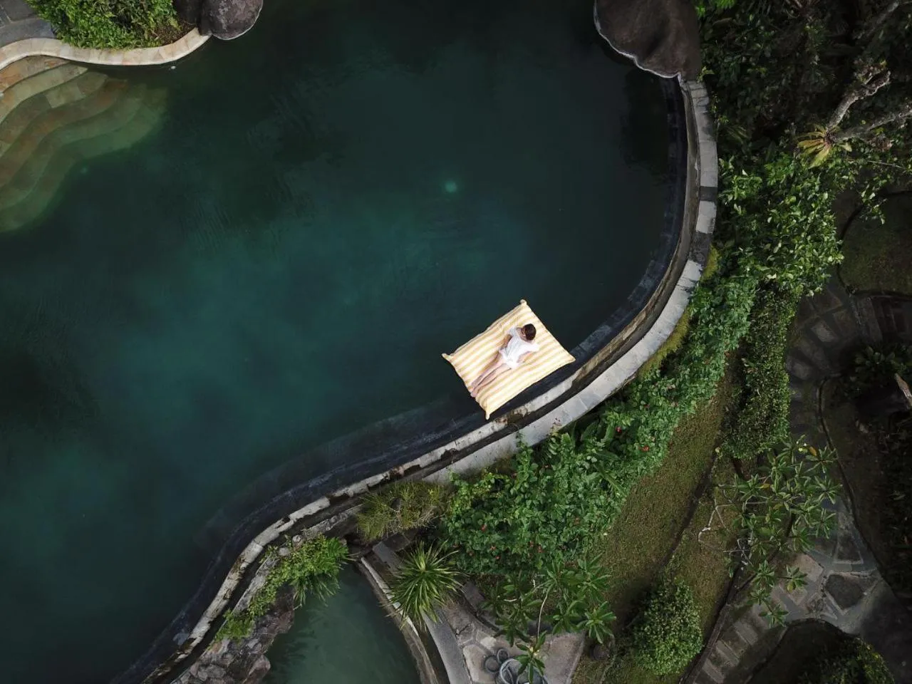 Swimming pool in Taman Wana Resort Palasari