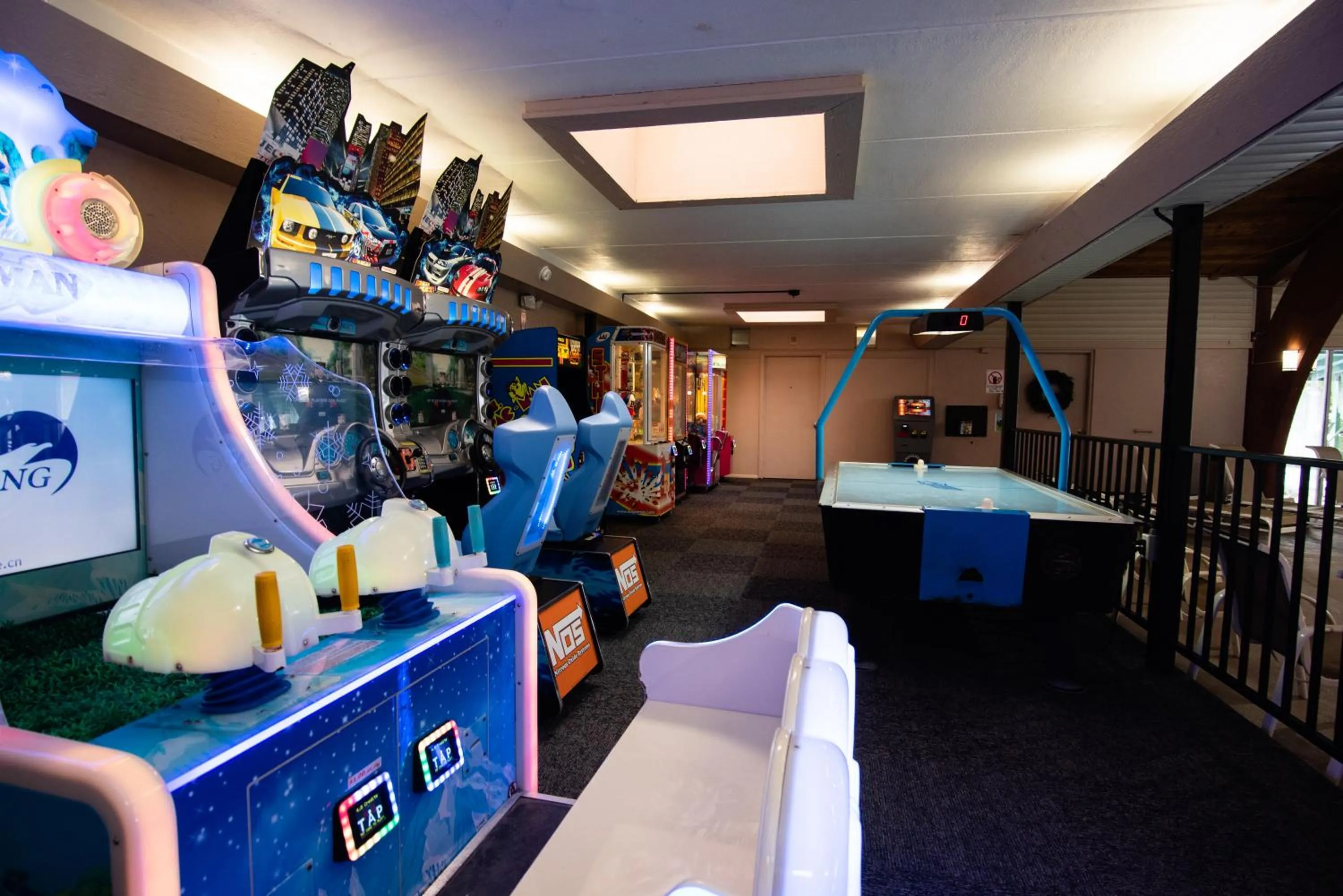 Swimming pool in Best Western Plus Plattsburgh