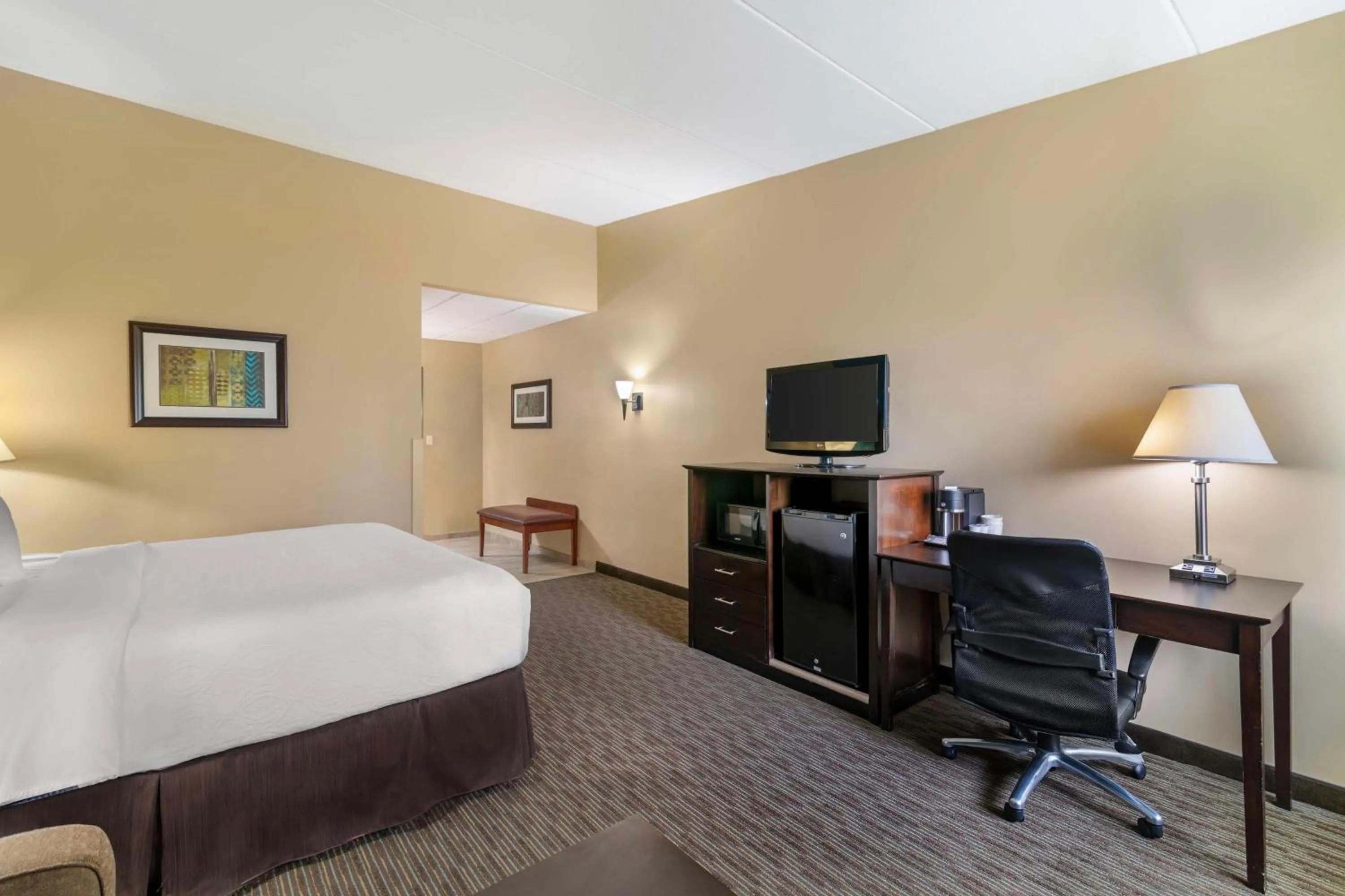 Bedroom, Bed in Best Western Plus Plattsburgh