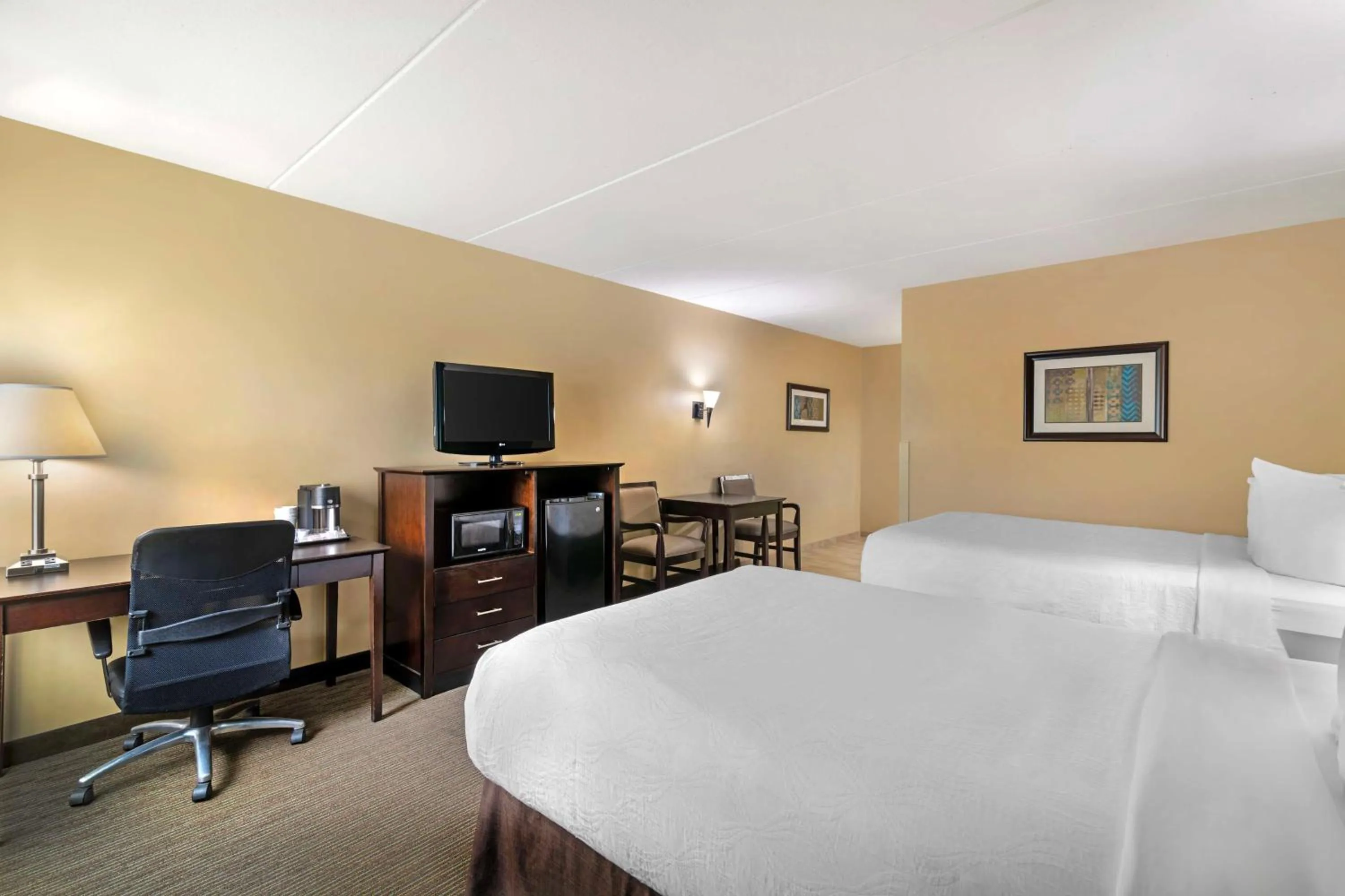 Bedroom, Bed in Best Western Plus Plattsburgh
