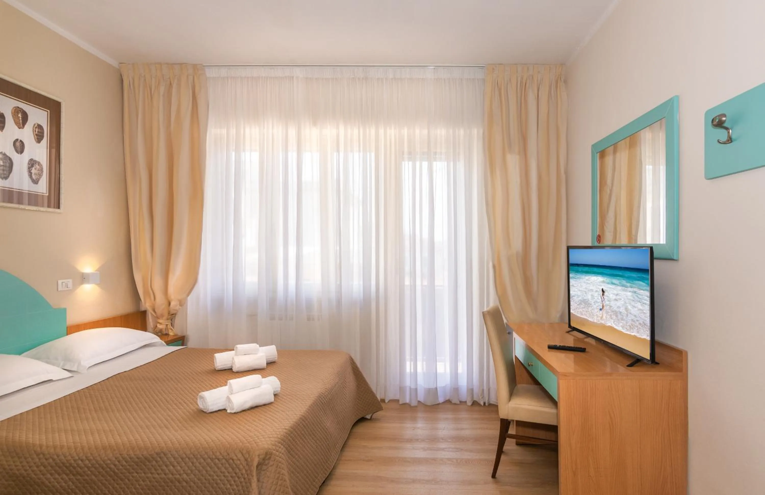 Balcony/Terrace, Bed in Hotel Stella D'Italia