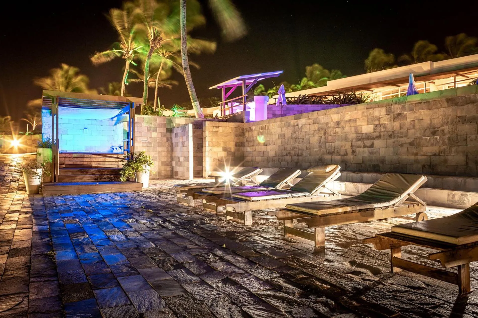 Swimming pool in Pipa Privilege Suítes