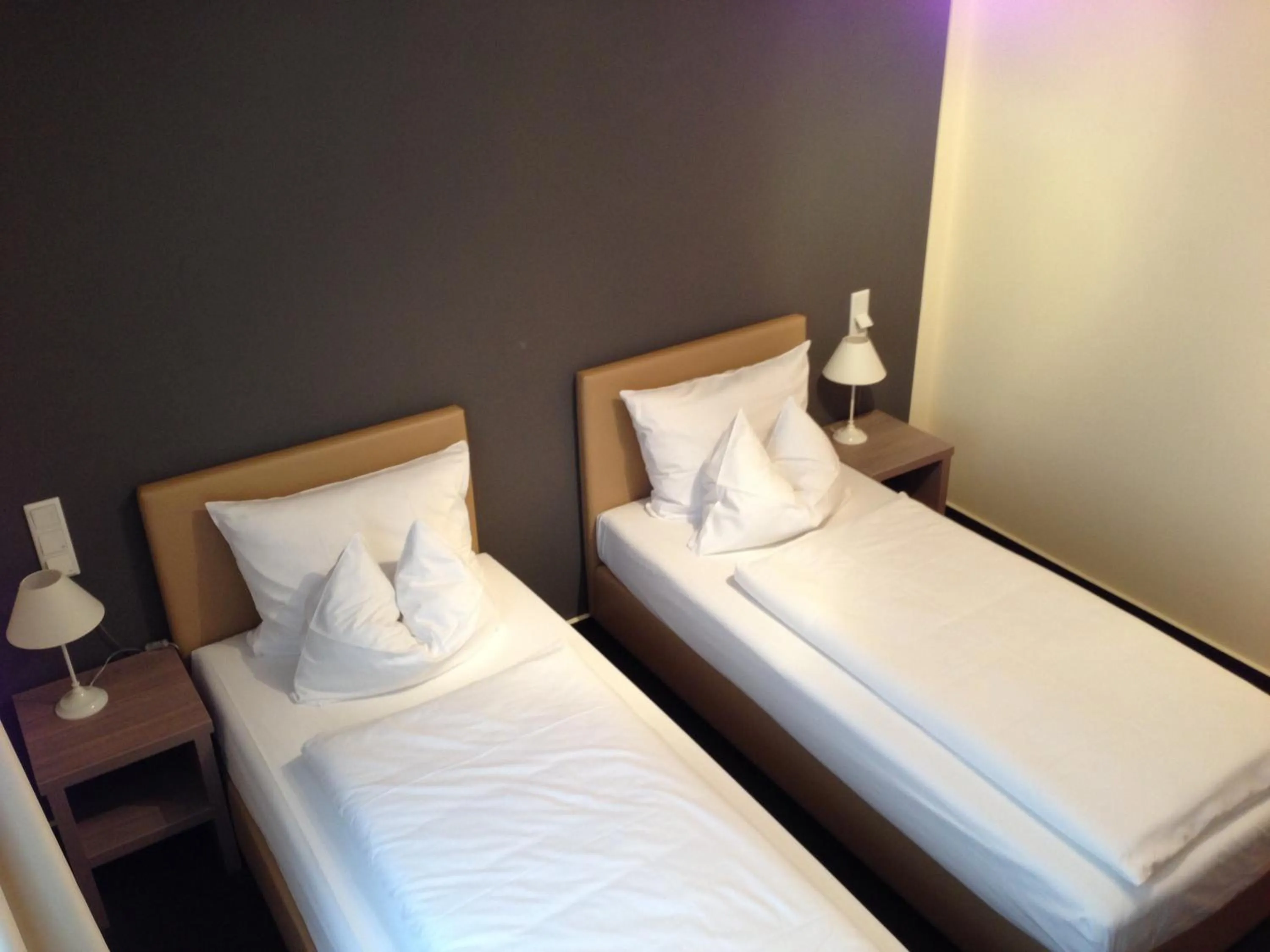 Seating area, Bed in Hotel Destination 21
