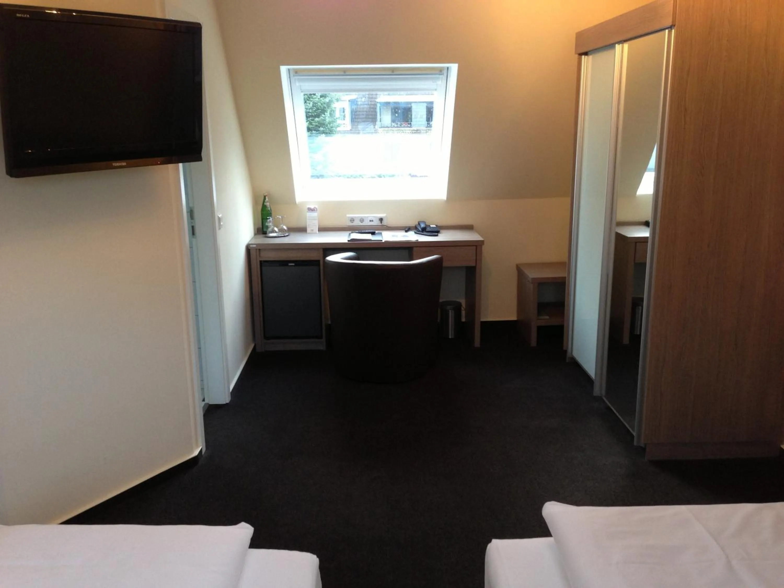 Photo of the whole room, Bed in Hotel Destination 21