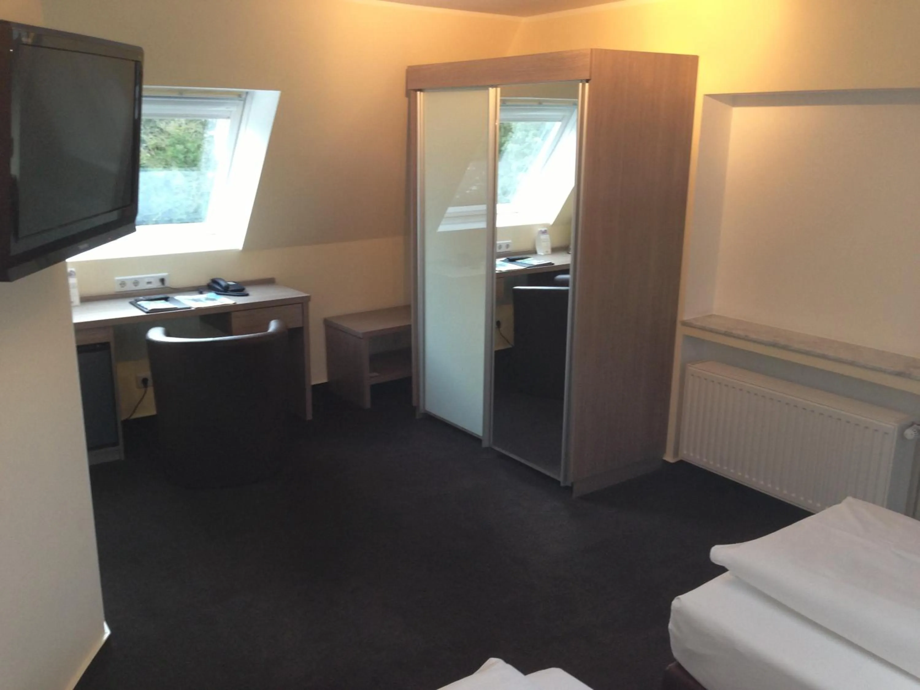 Photo of the whole room, Bed in Hotel Destination 21