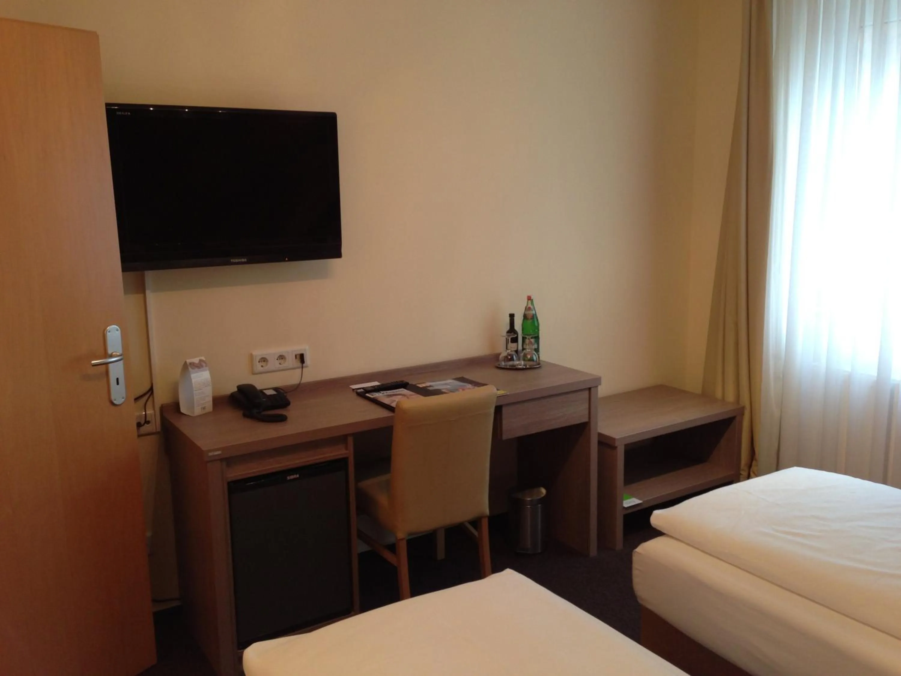 Photo of the whole room, Bed in Hotel Destination 21