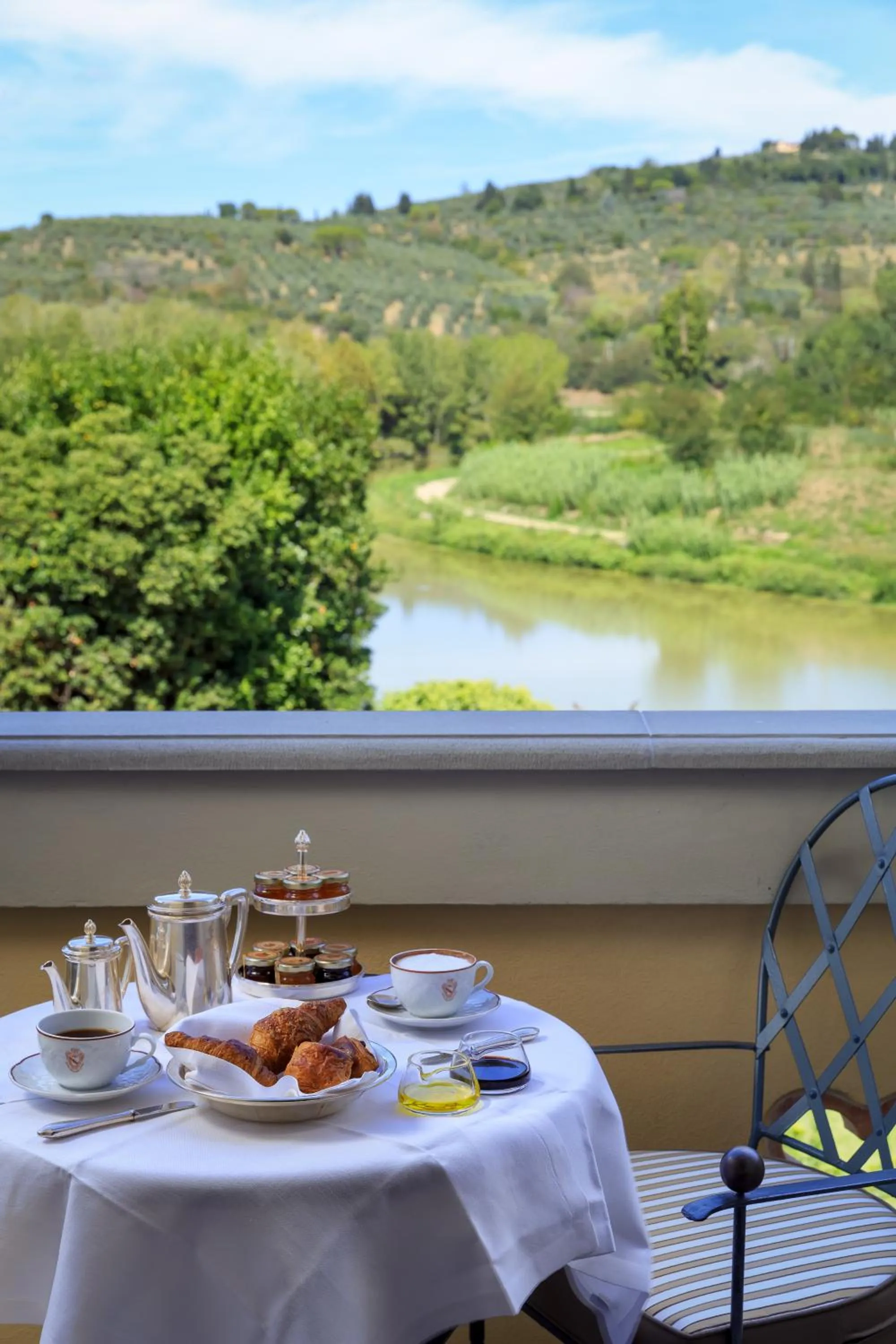 River view in Villa La Massa