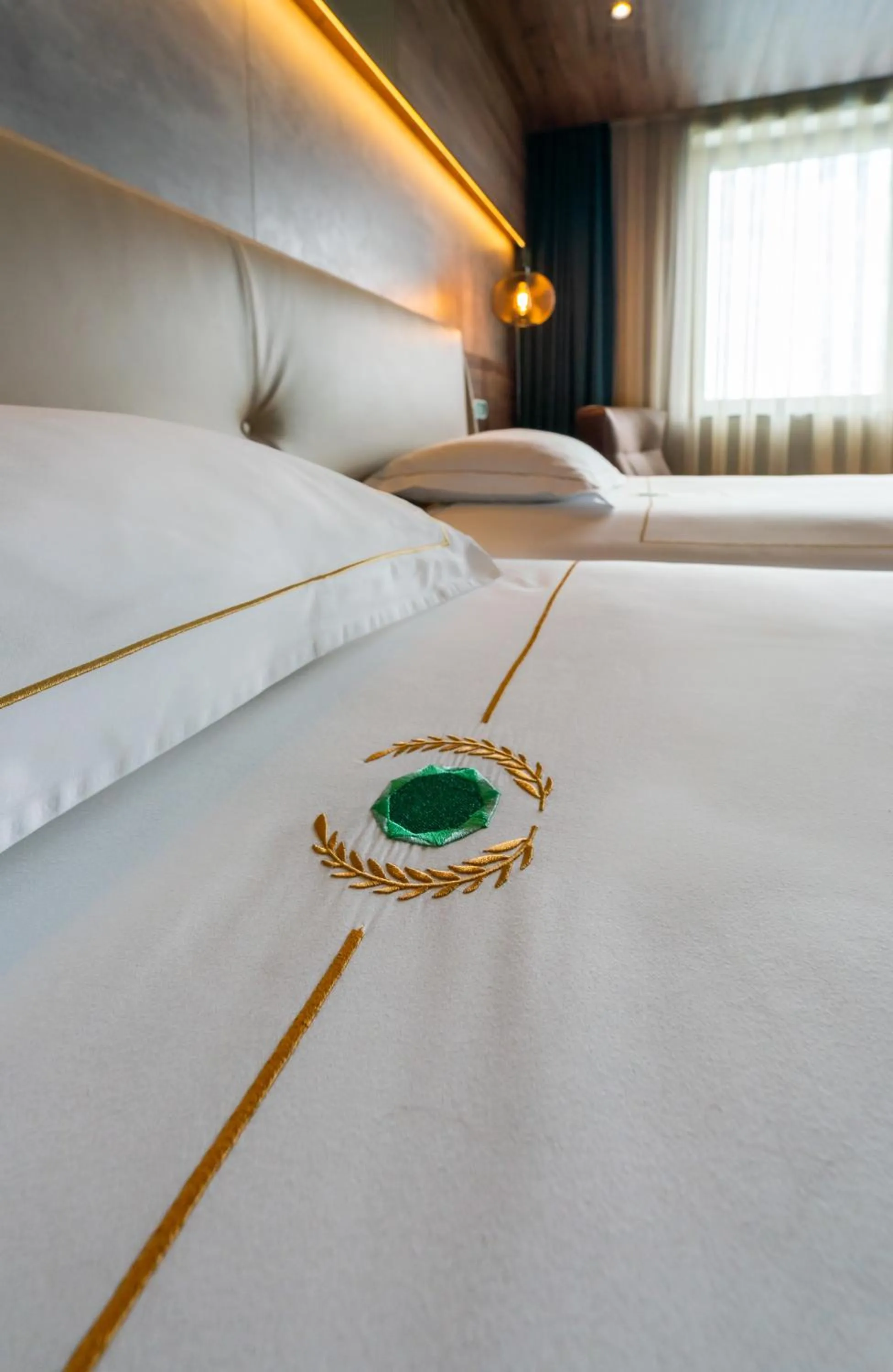 Bed in Emerald Hotel