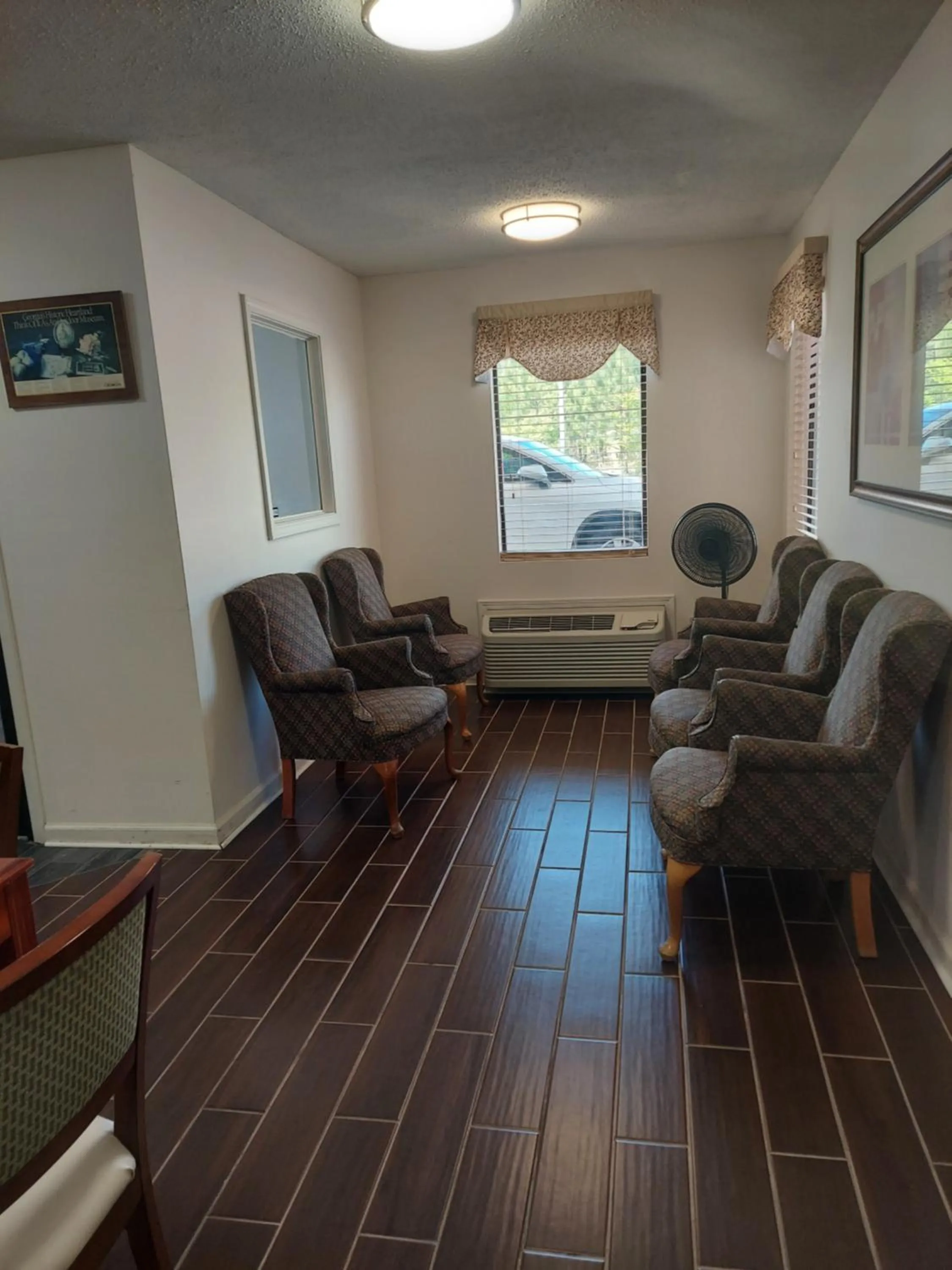 Seating Area in Suburban Inn