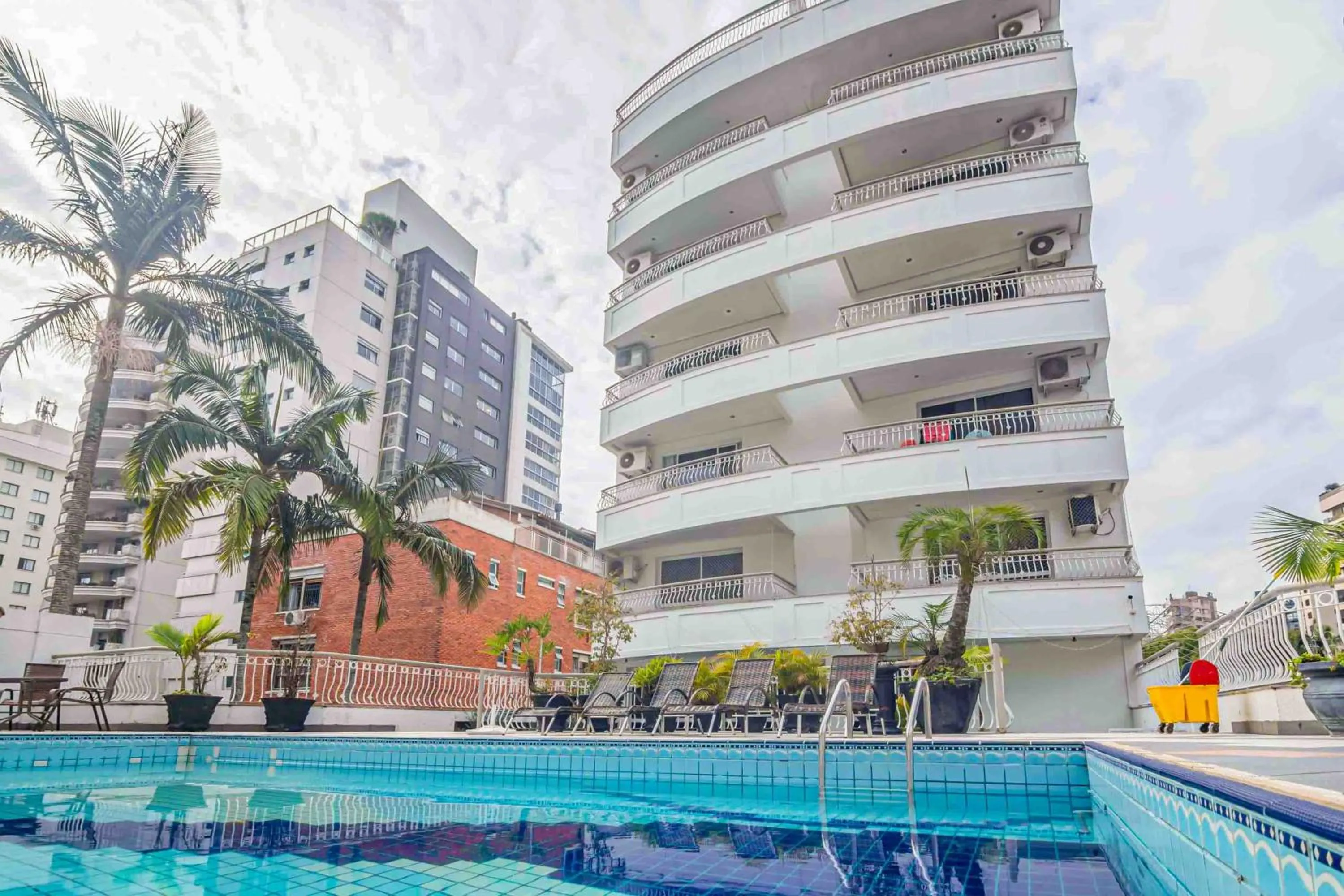 Swimming pool in Bela Vista Hotel & Flat